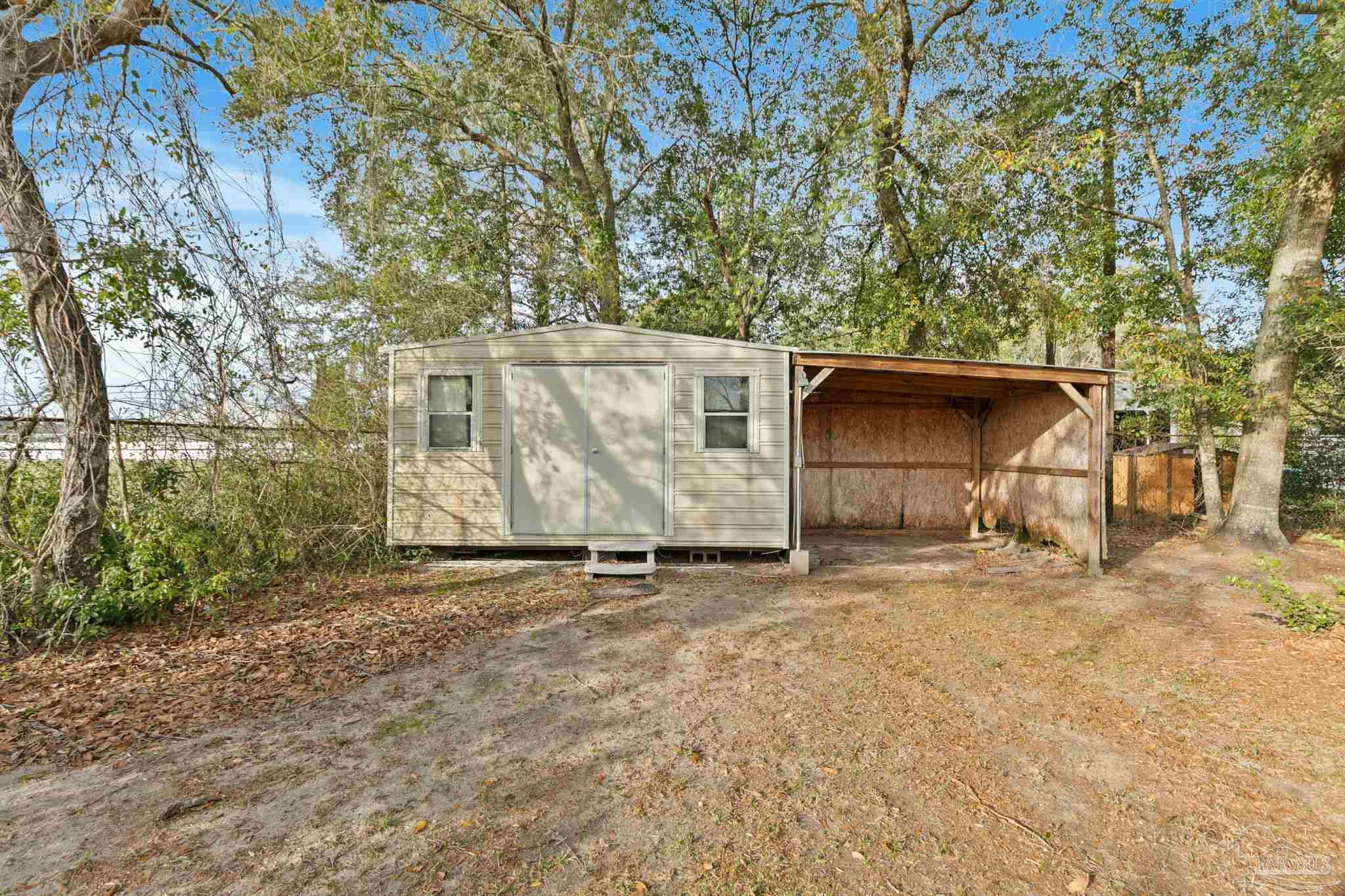 main property photo 37