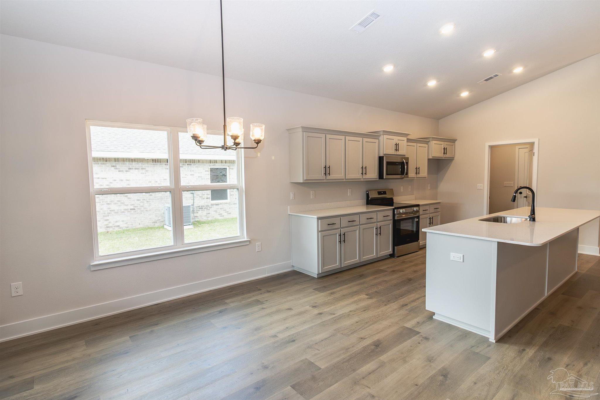property viewer photo 7