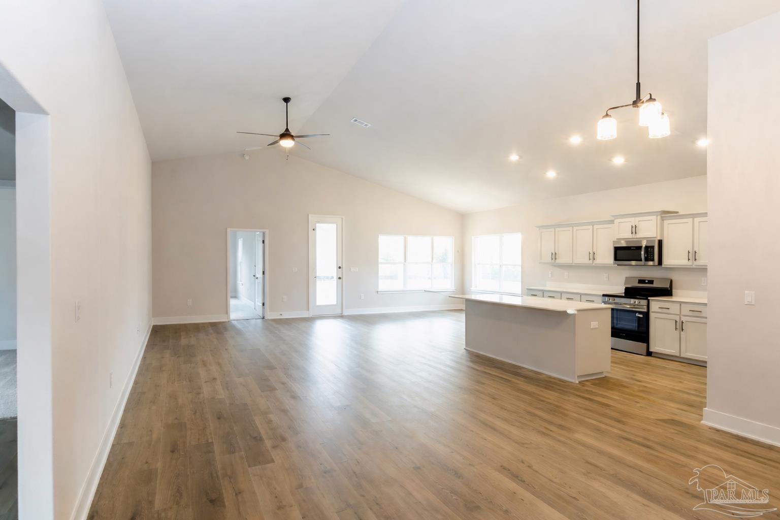 property viewer photo 9