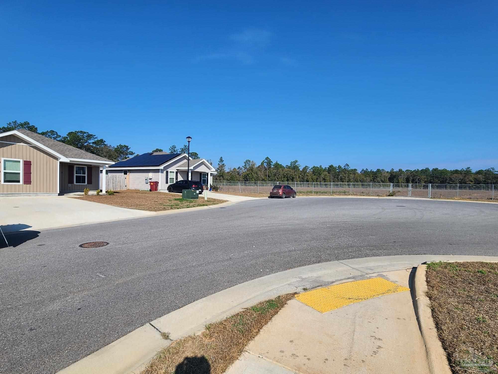 main property photo 25