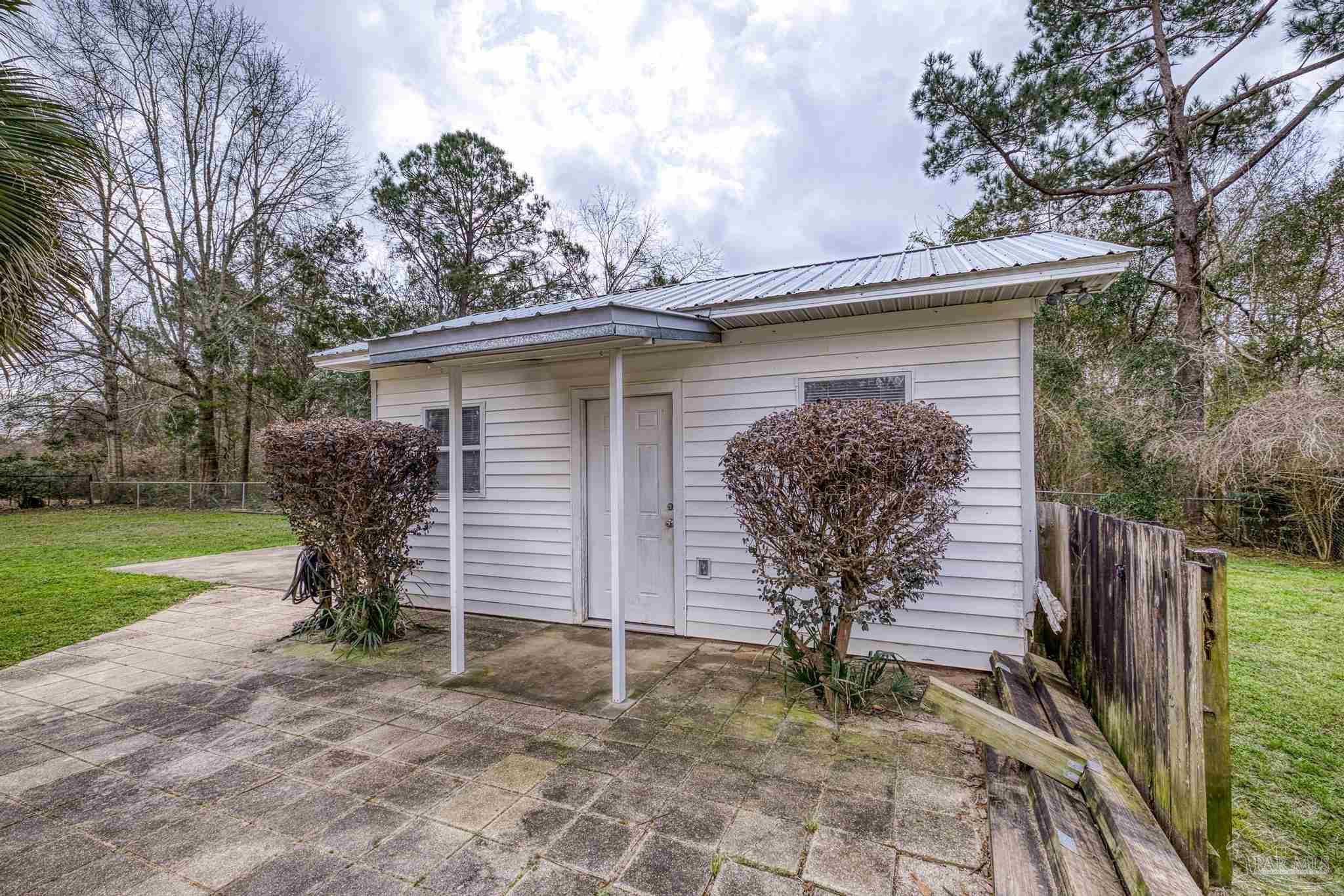main property photo 51
