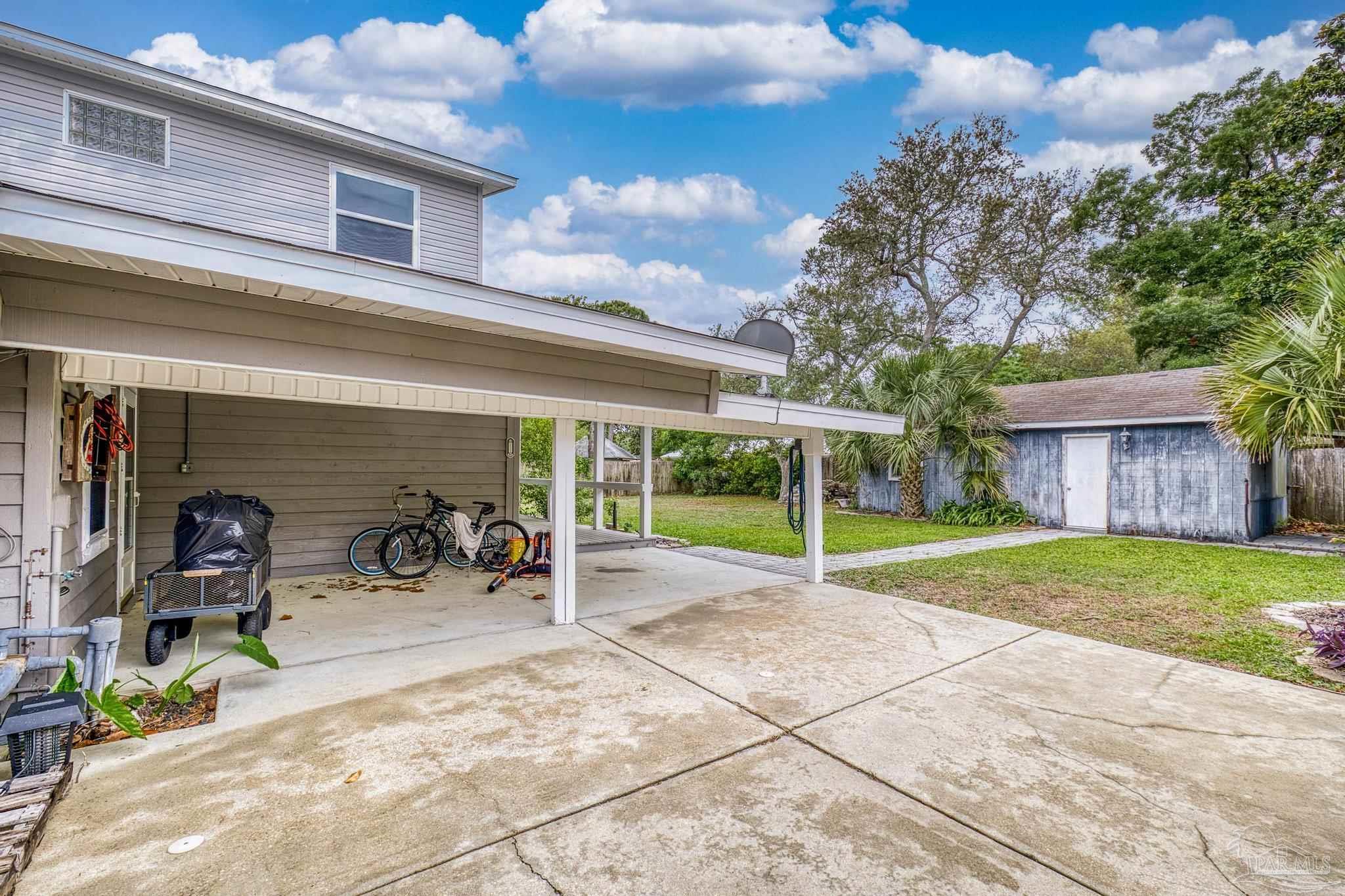 main property photo 40
