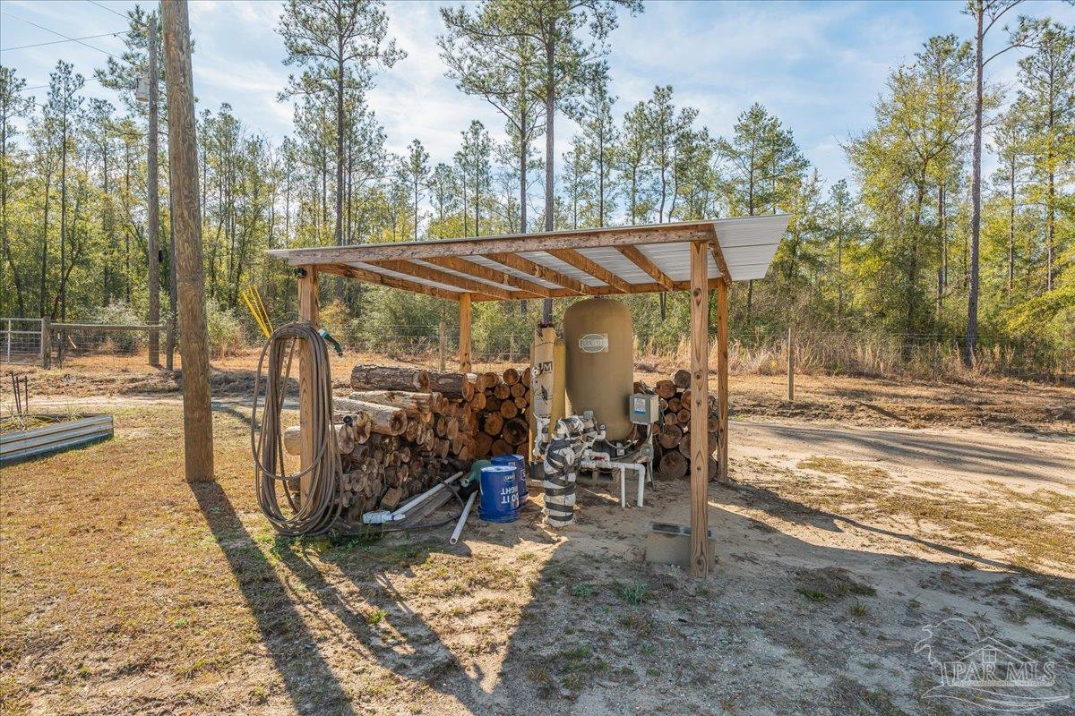 main property photo 40