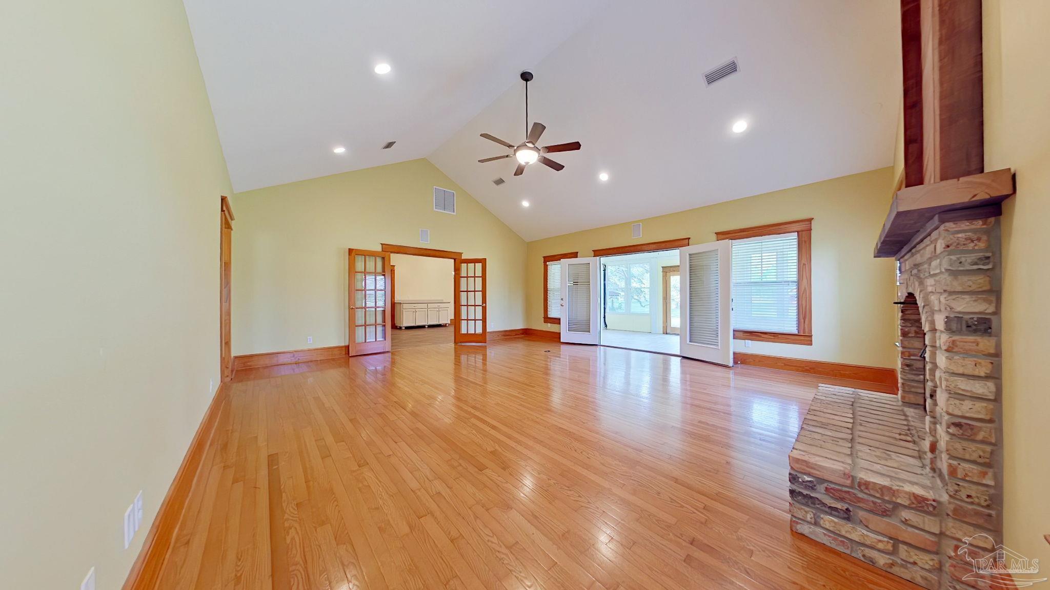 property viewer photo 22