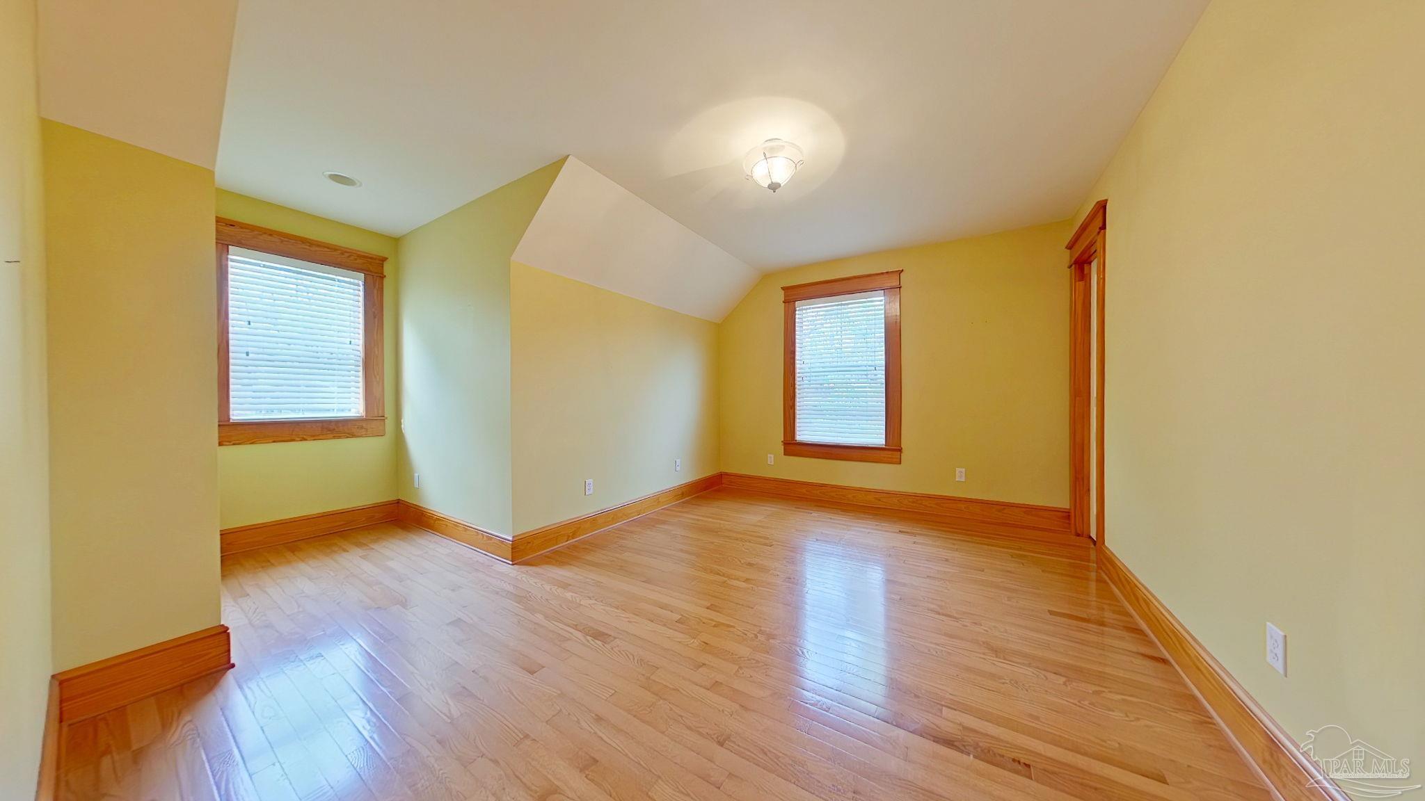 property viewer photo 39