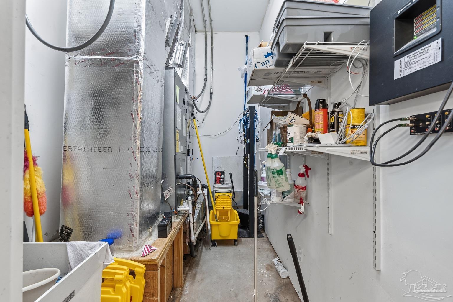 main property photo 31