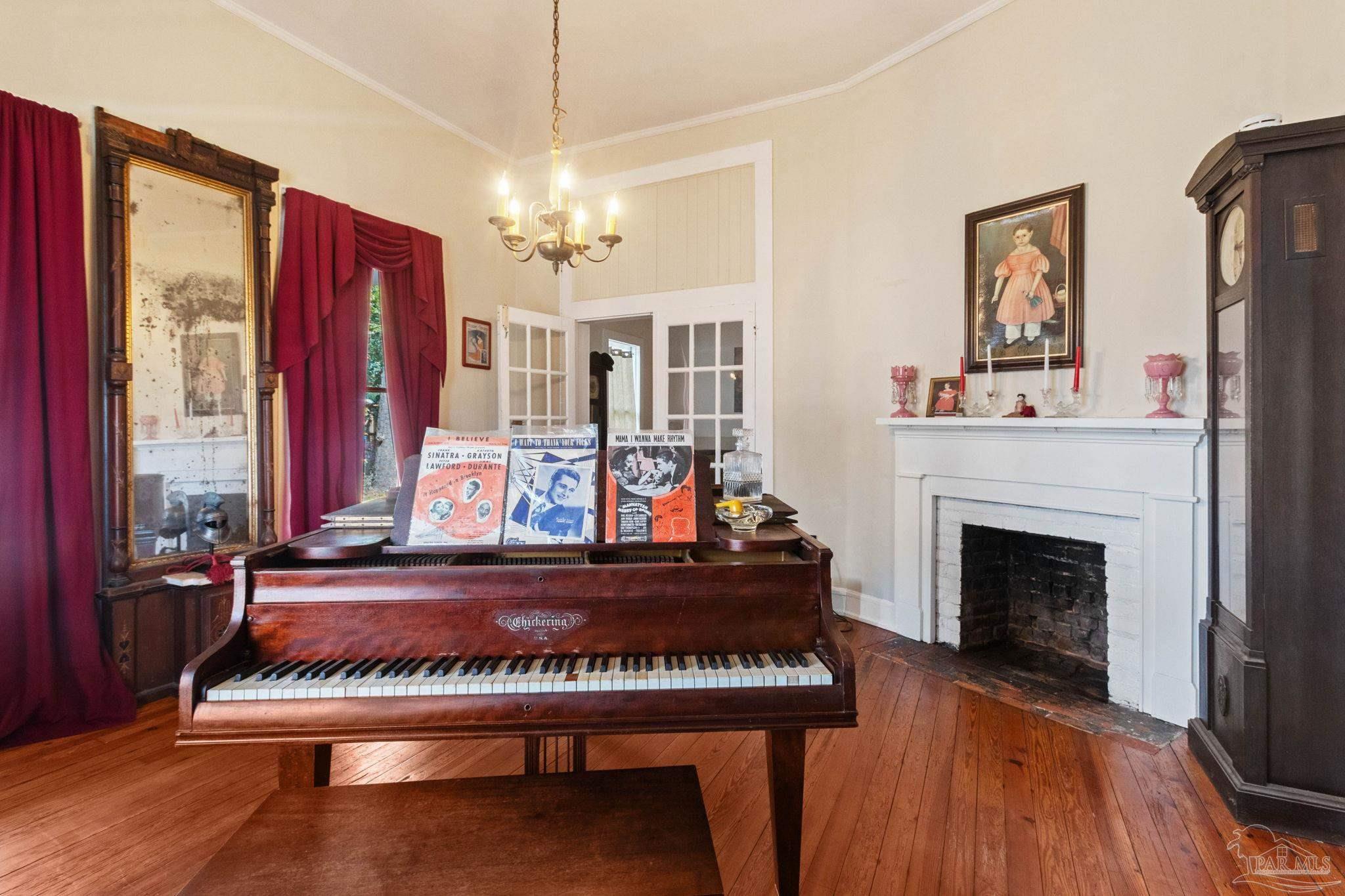 main property photo 12