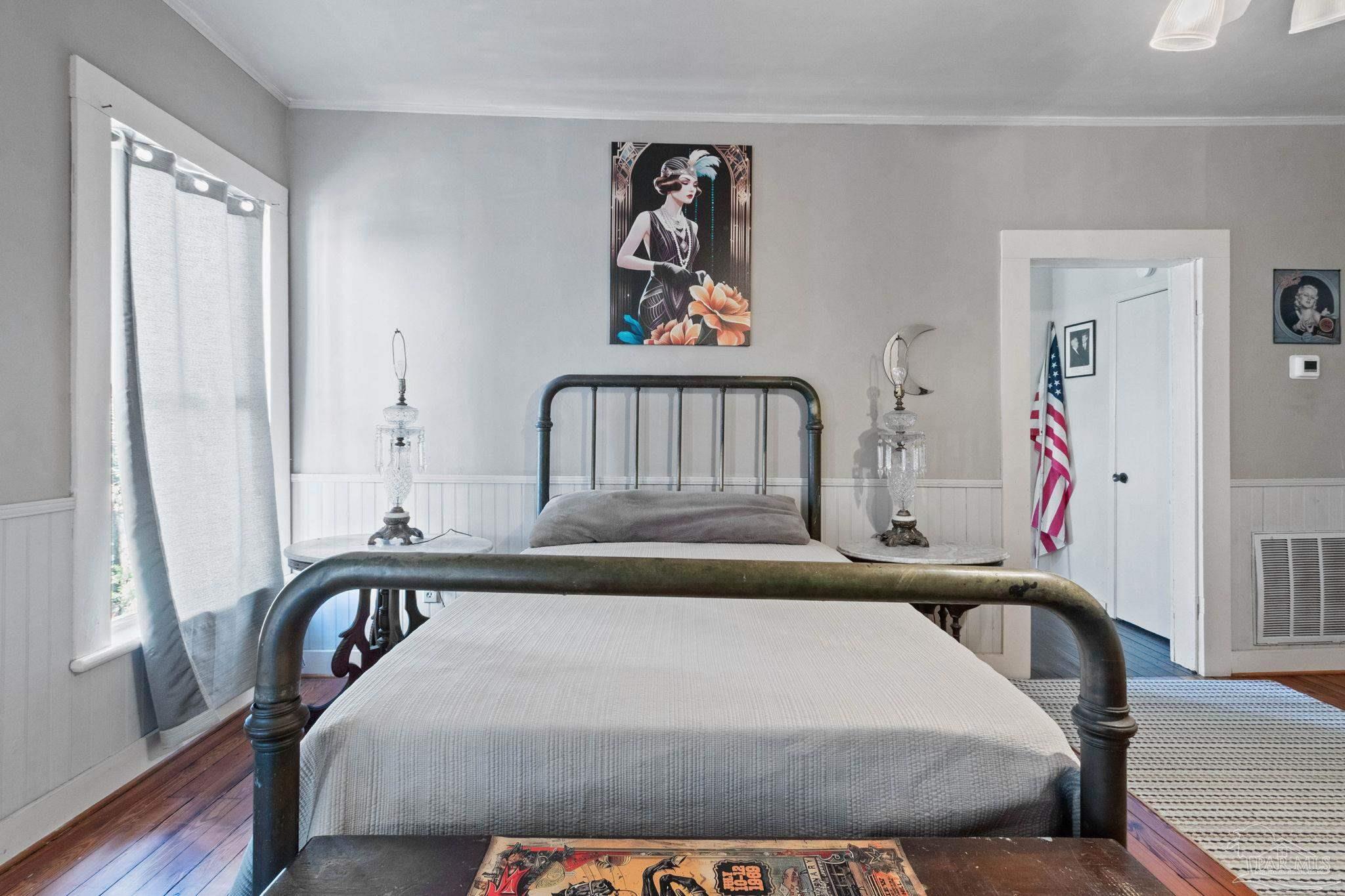 main property photo 30
