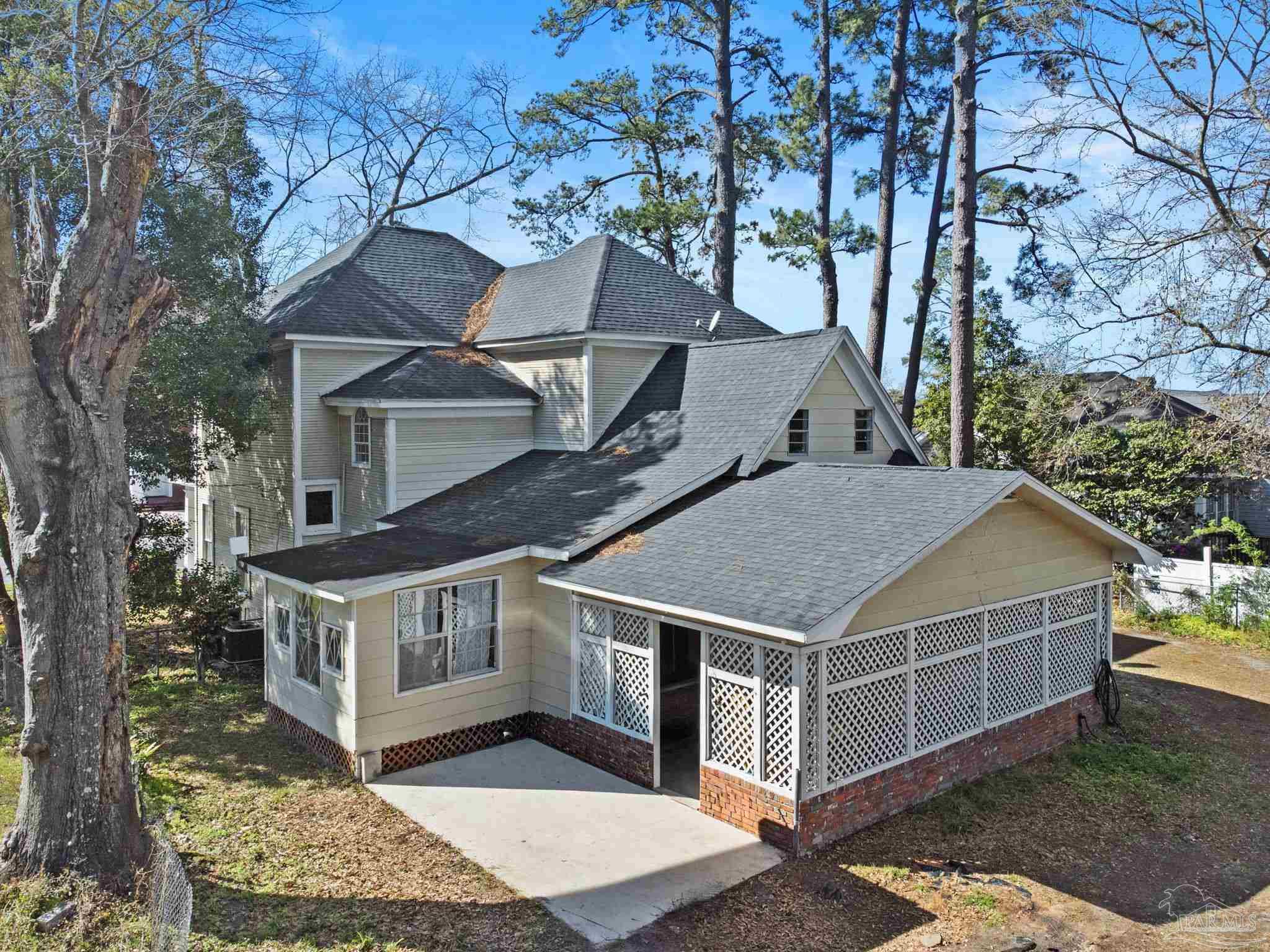 main property photo 41