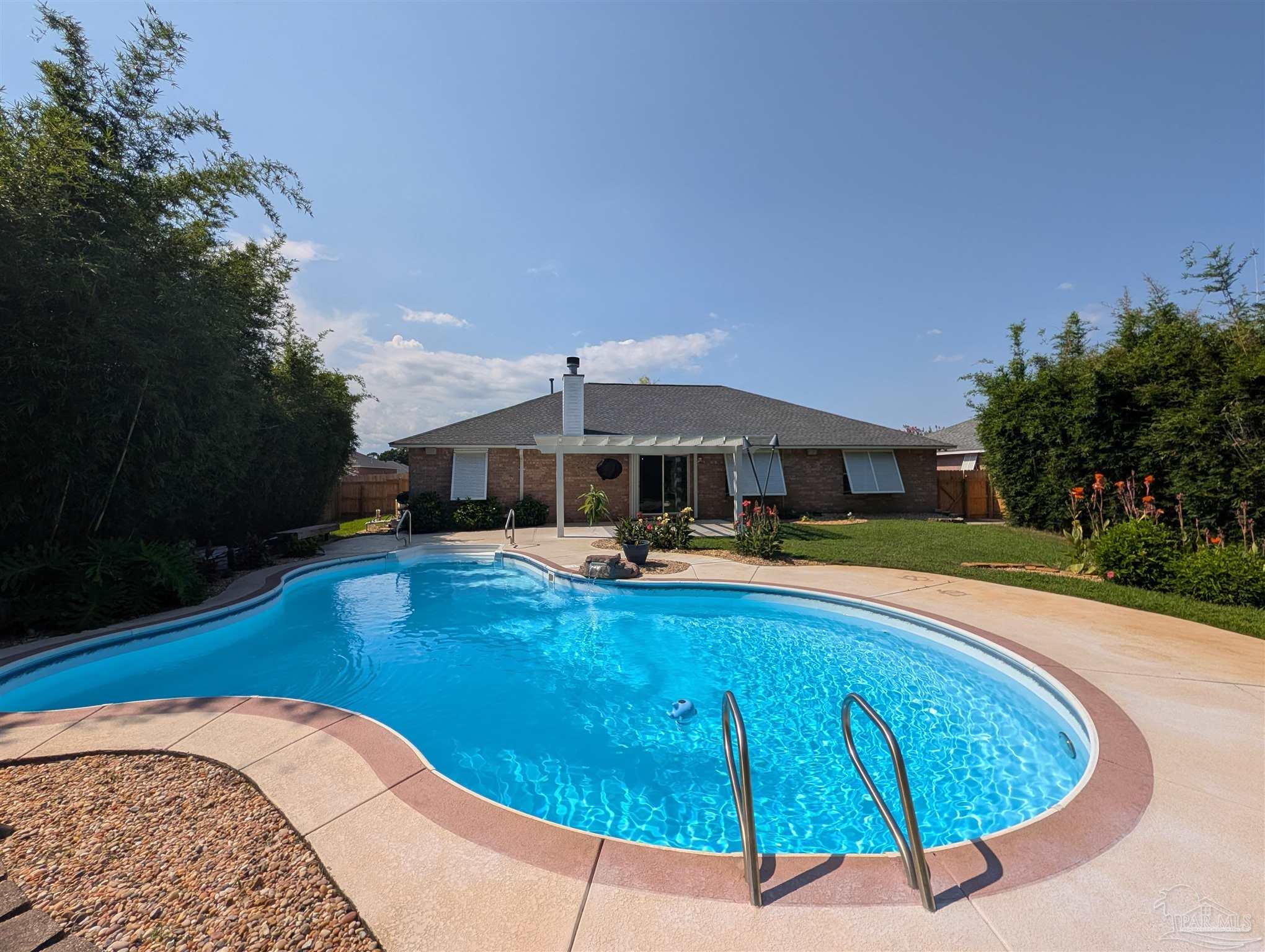 main property photo 49