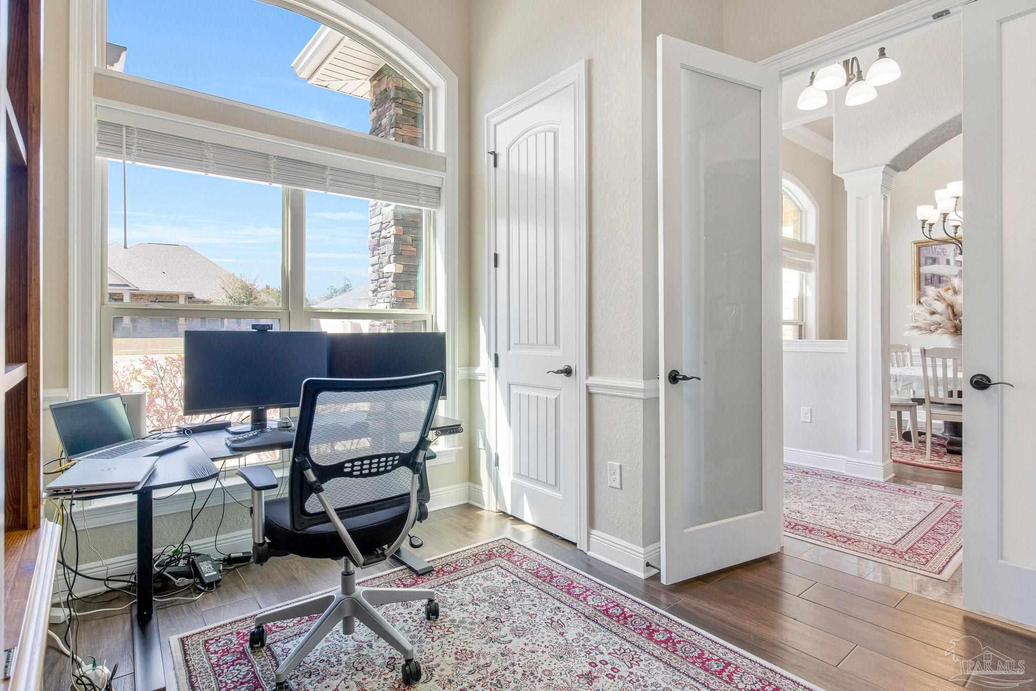 main property photo 19