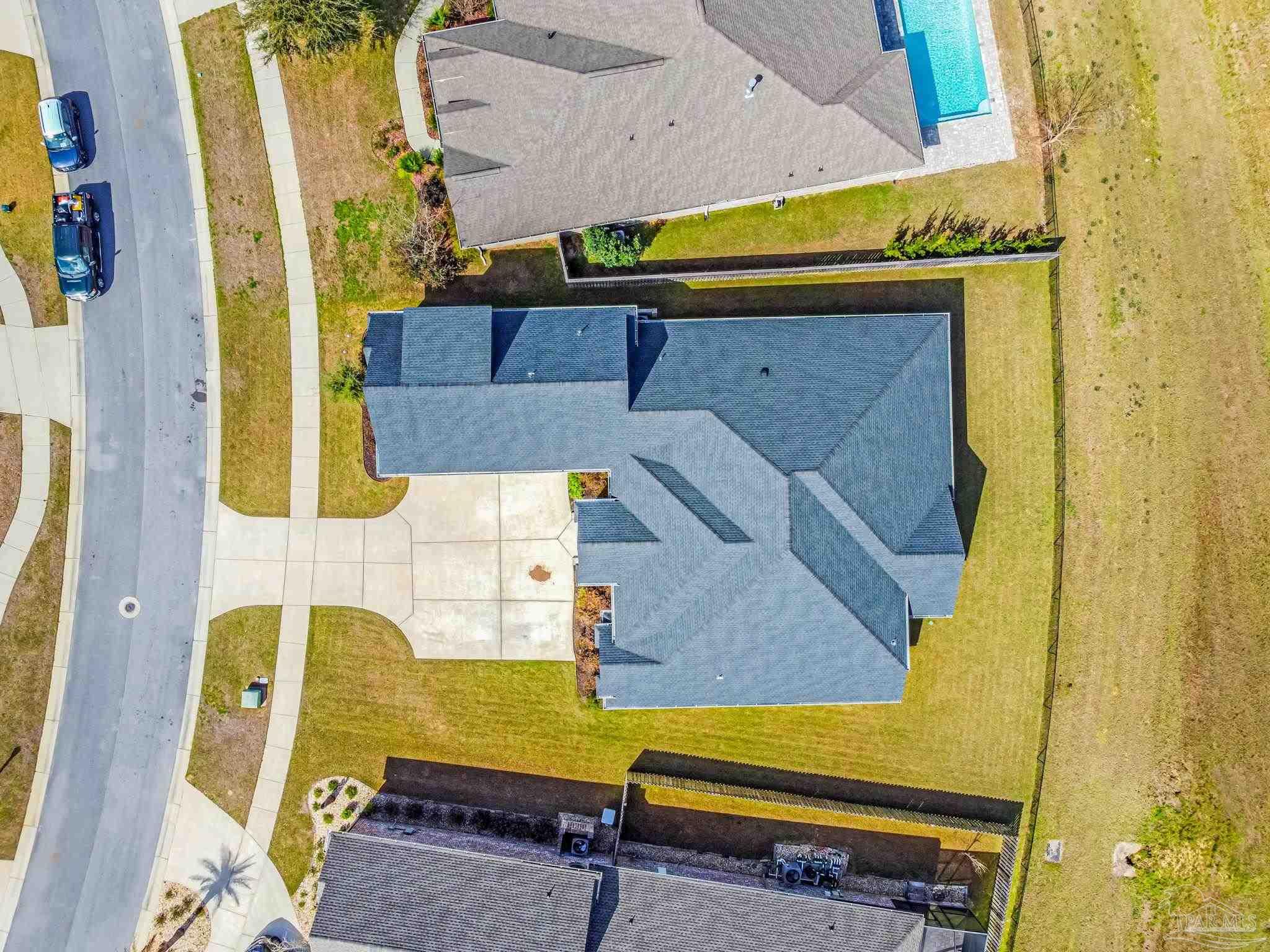 main property photo 65