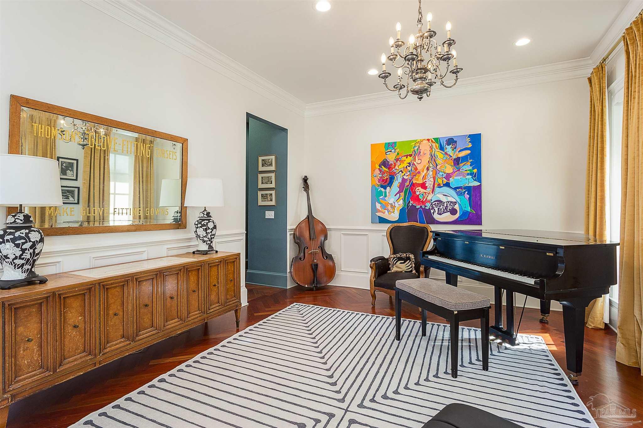 main property photo 18