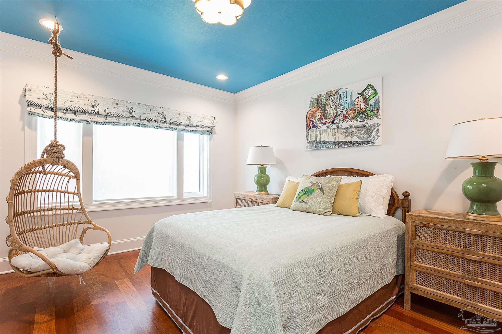 main property photo 29