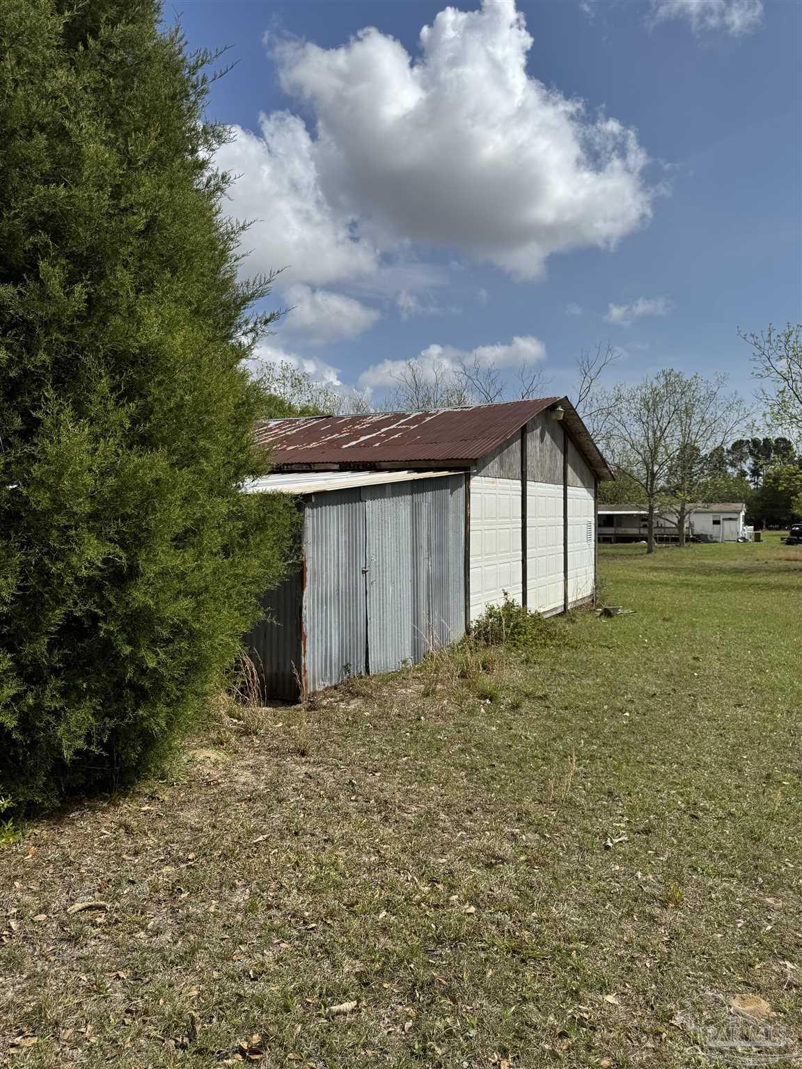 main property photo 16