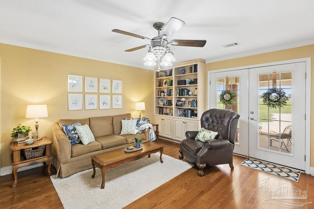 main property photo 17