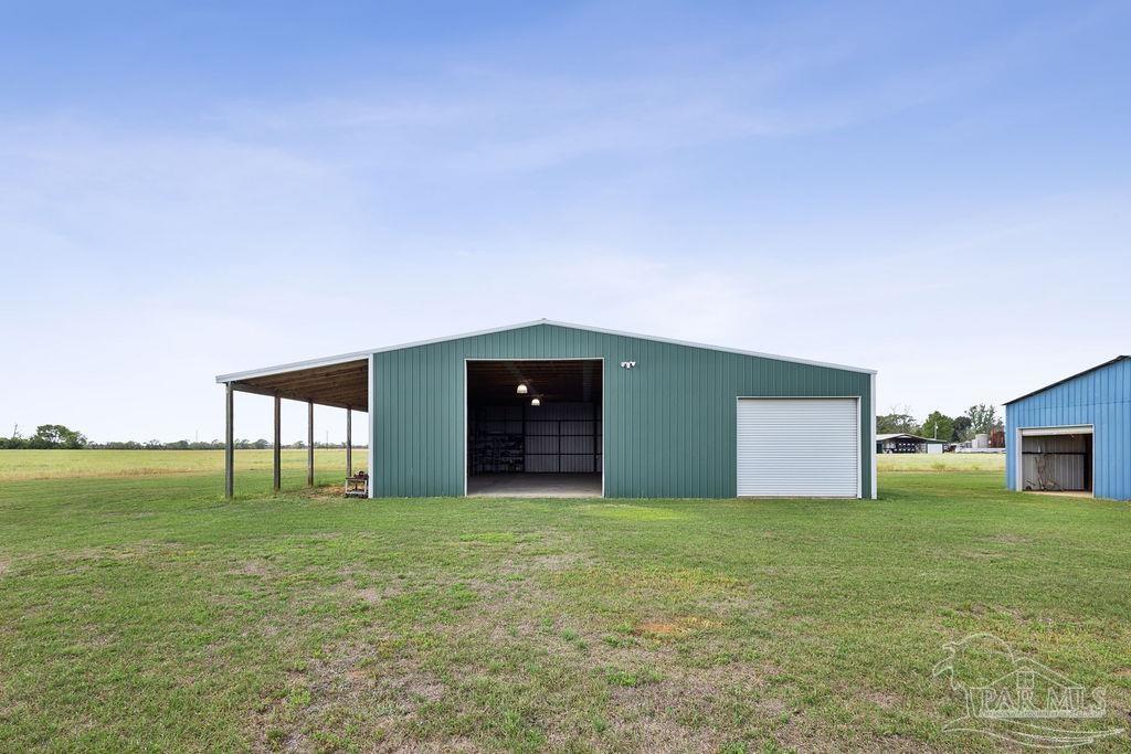 main property photo 46