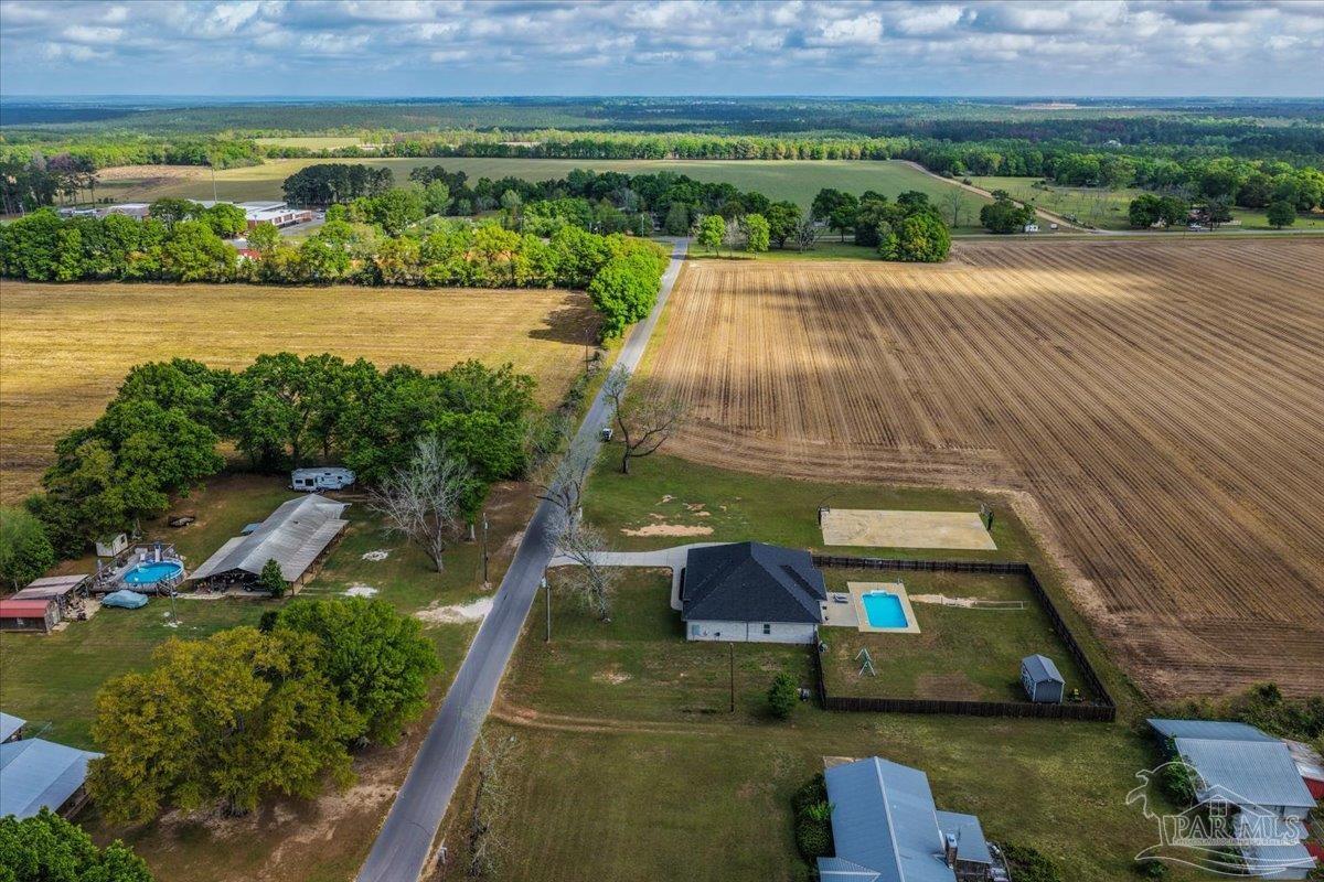 main property photo 60
