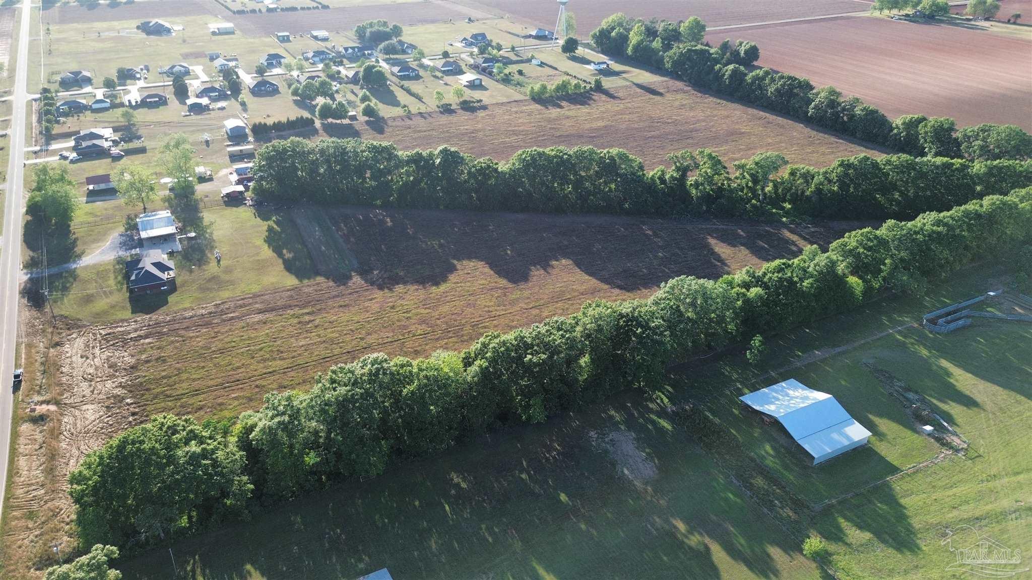 main property photo 9
