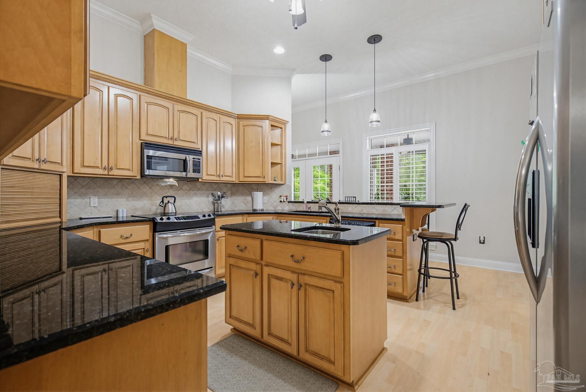 main property photo 22
