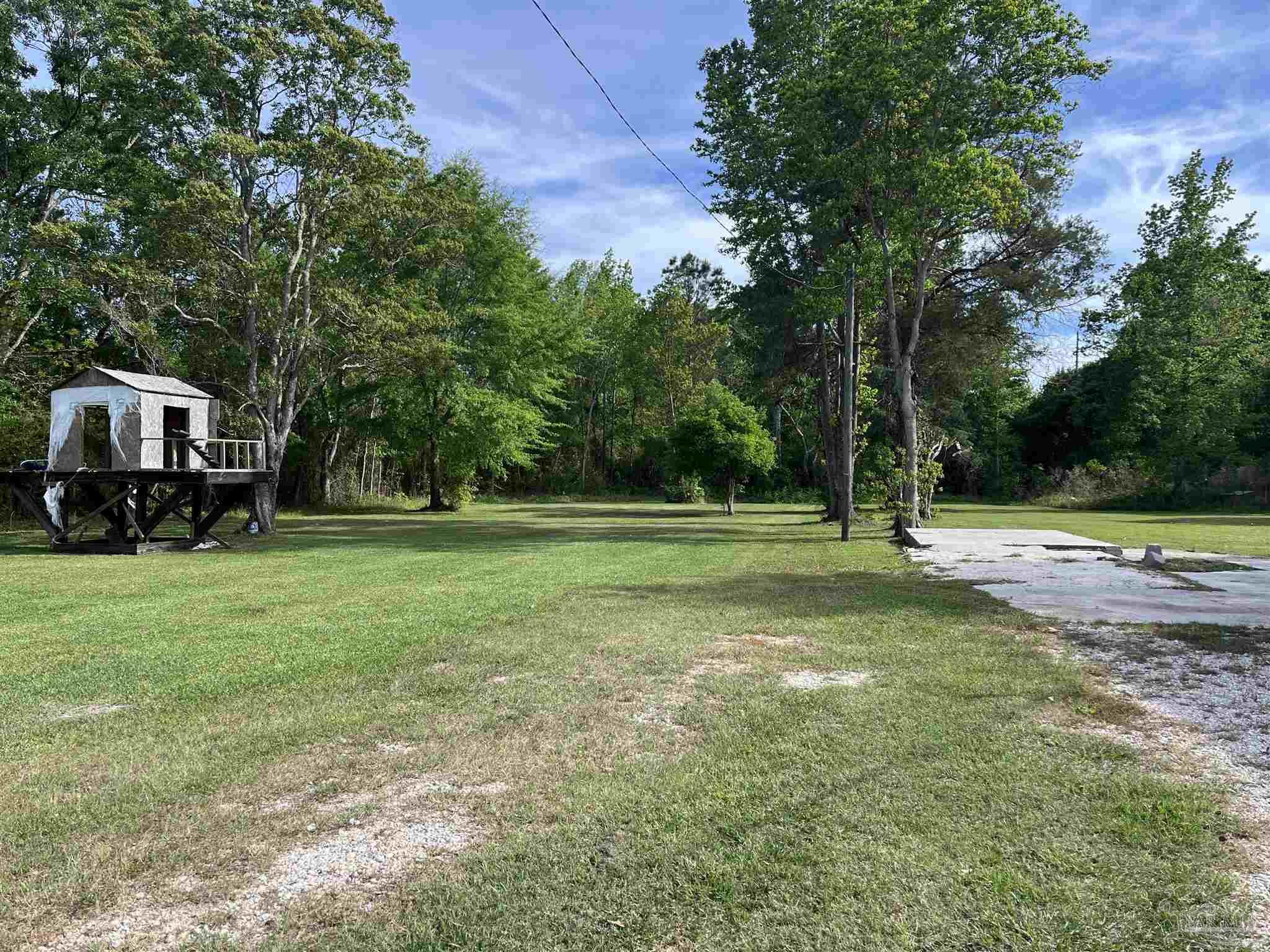 main property photo 17