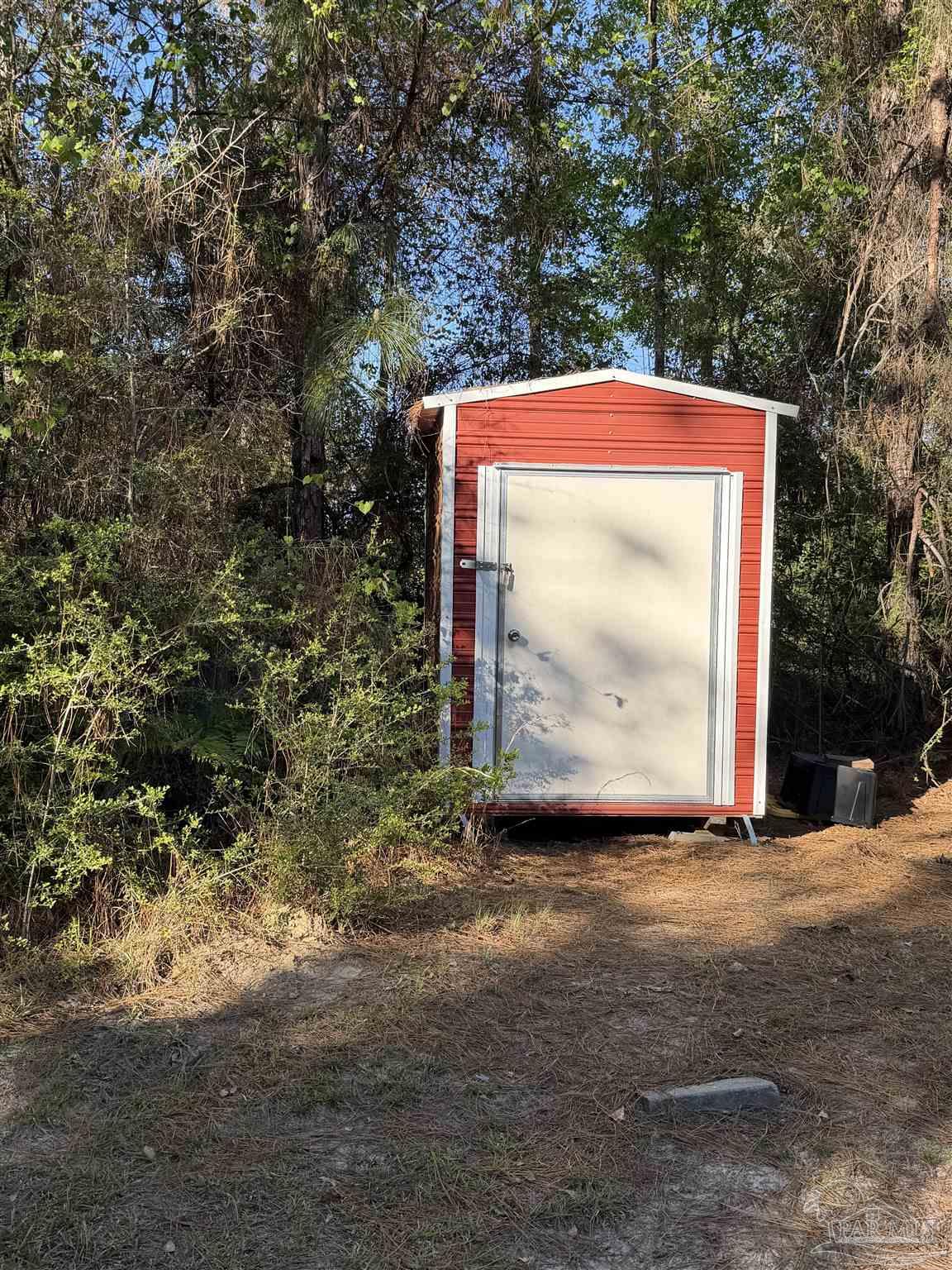 main property photo 18