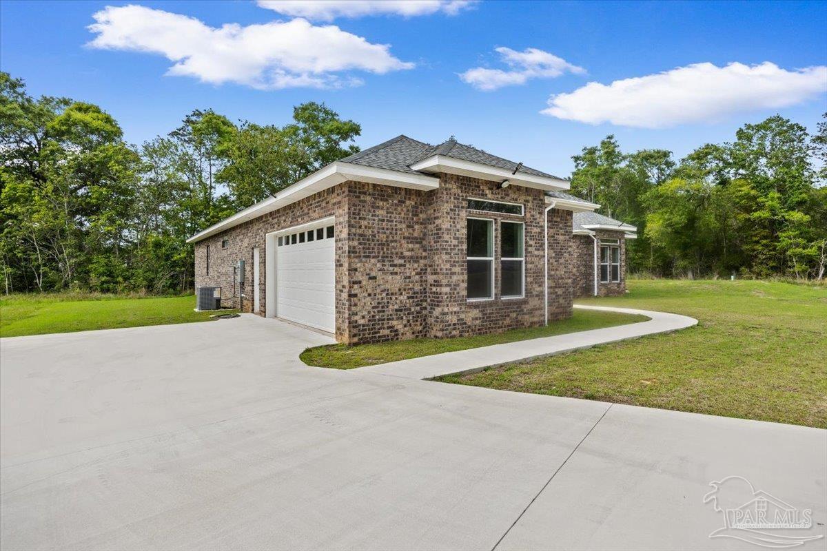 main property photo 40