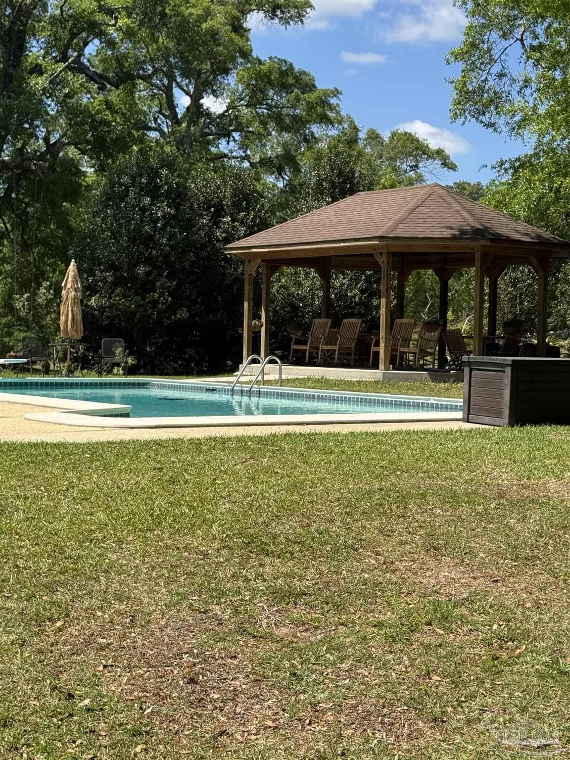 main property photo 49