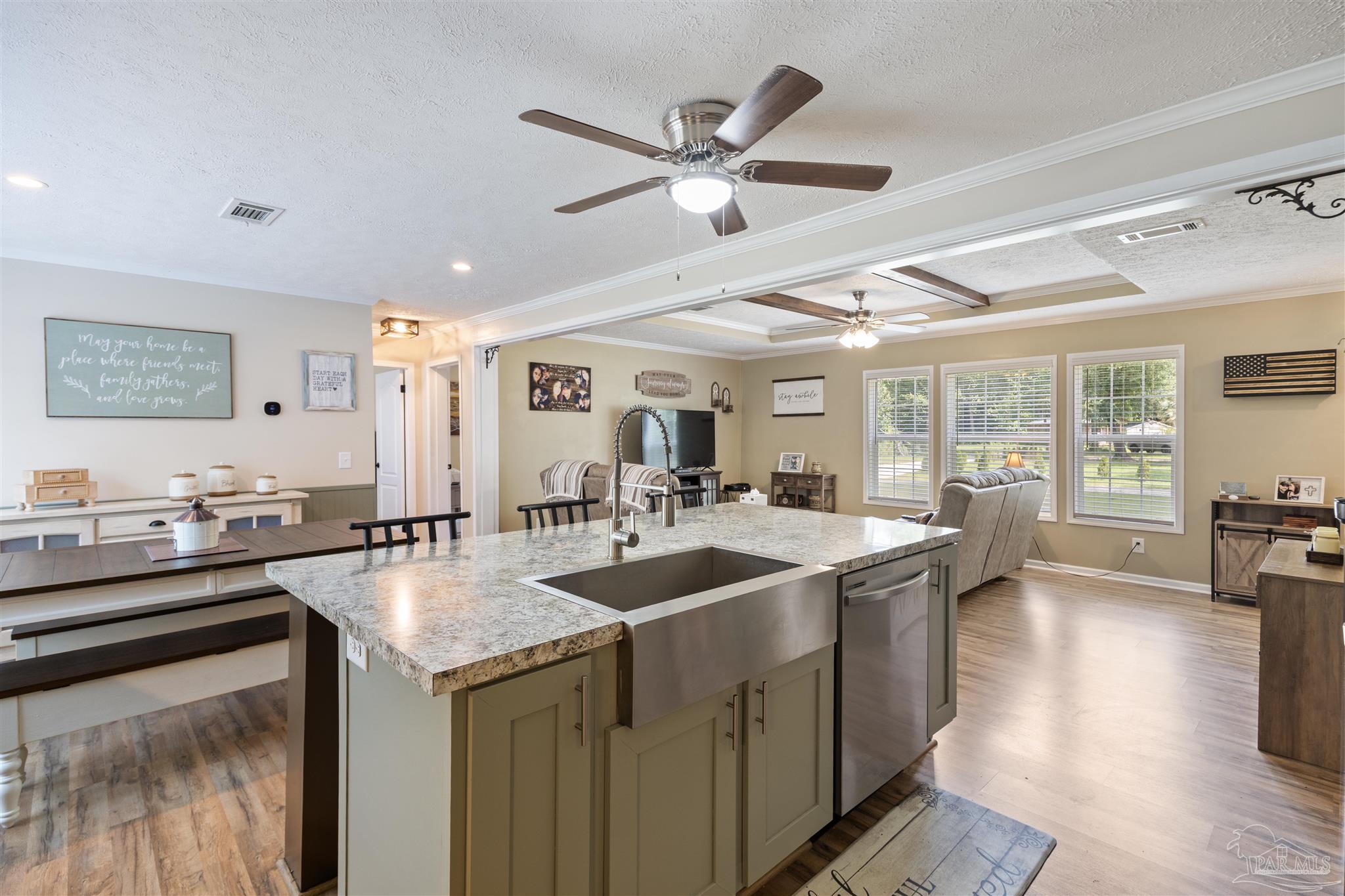 property viewer photo 14