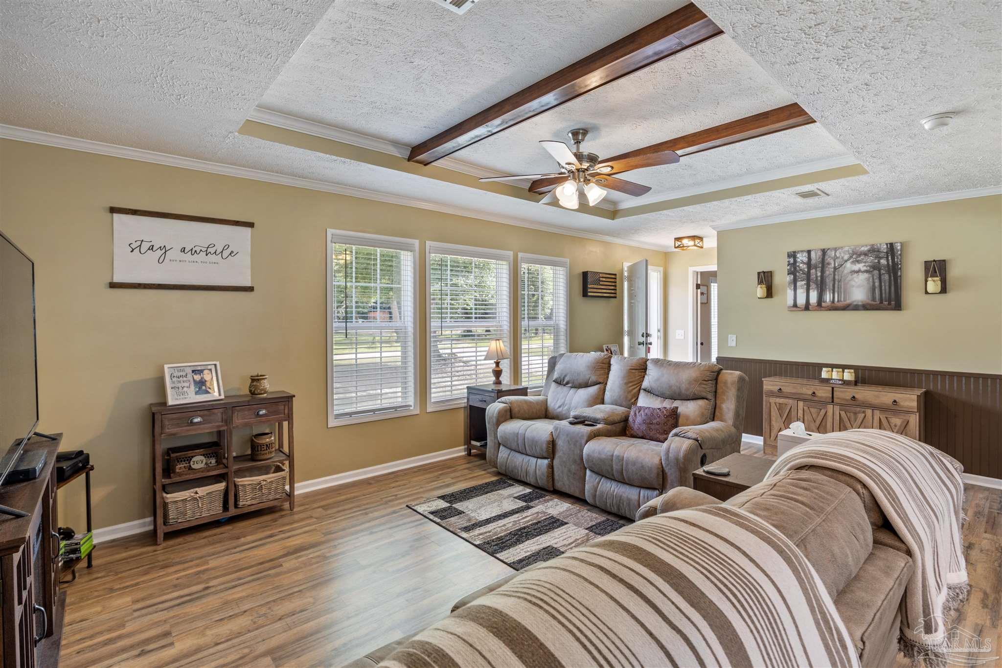 property viewer photo 4