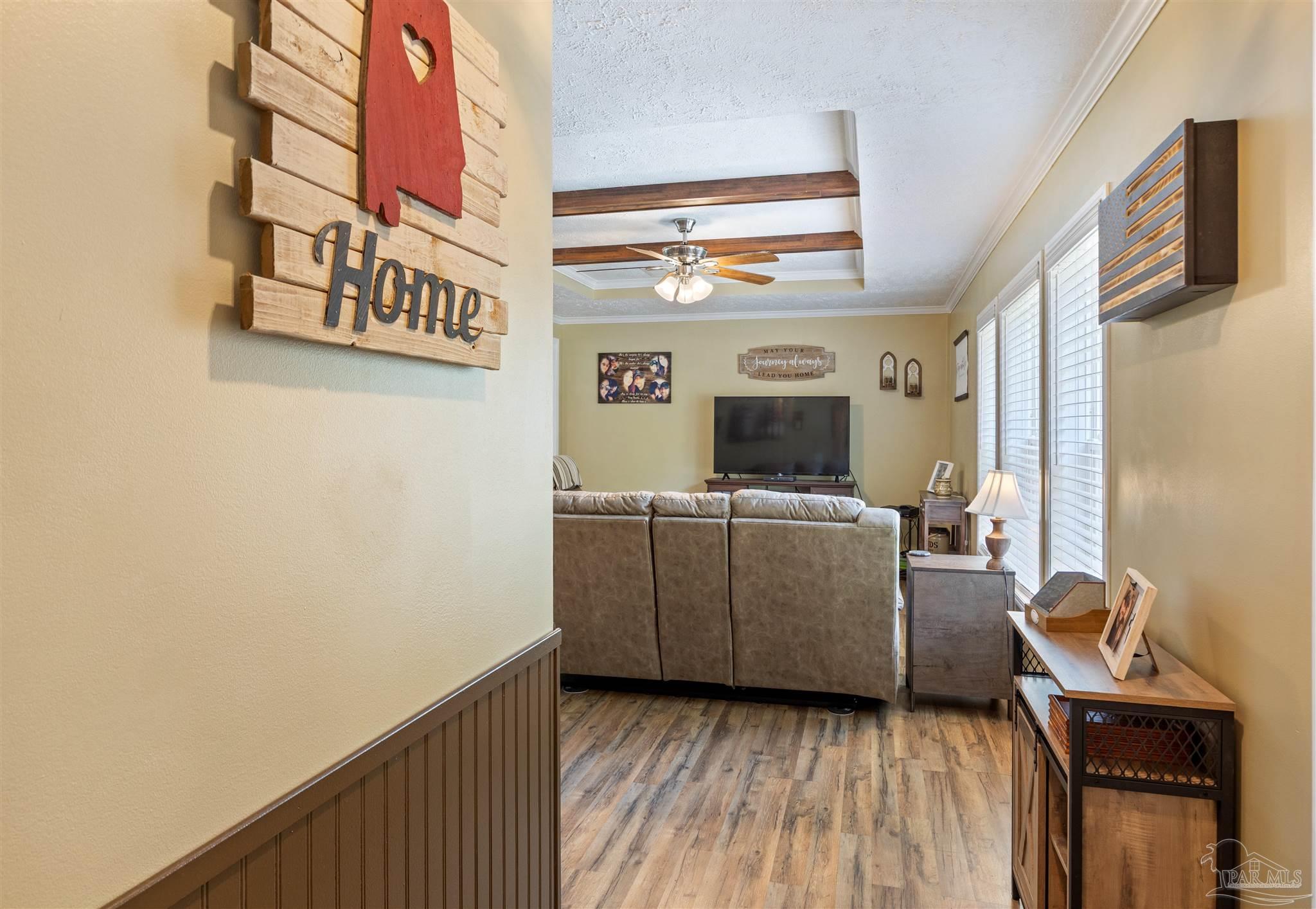 property viewer photo 7