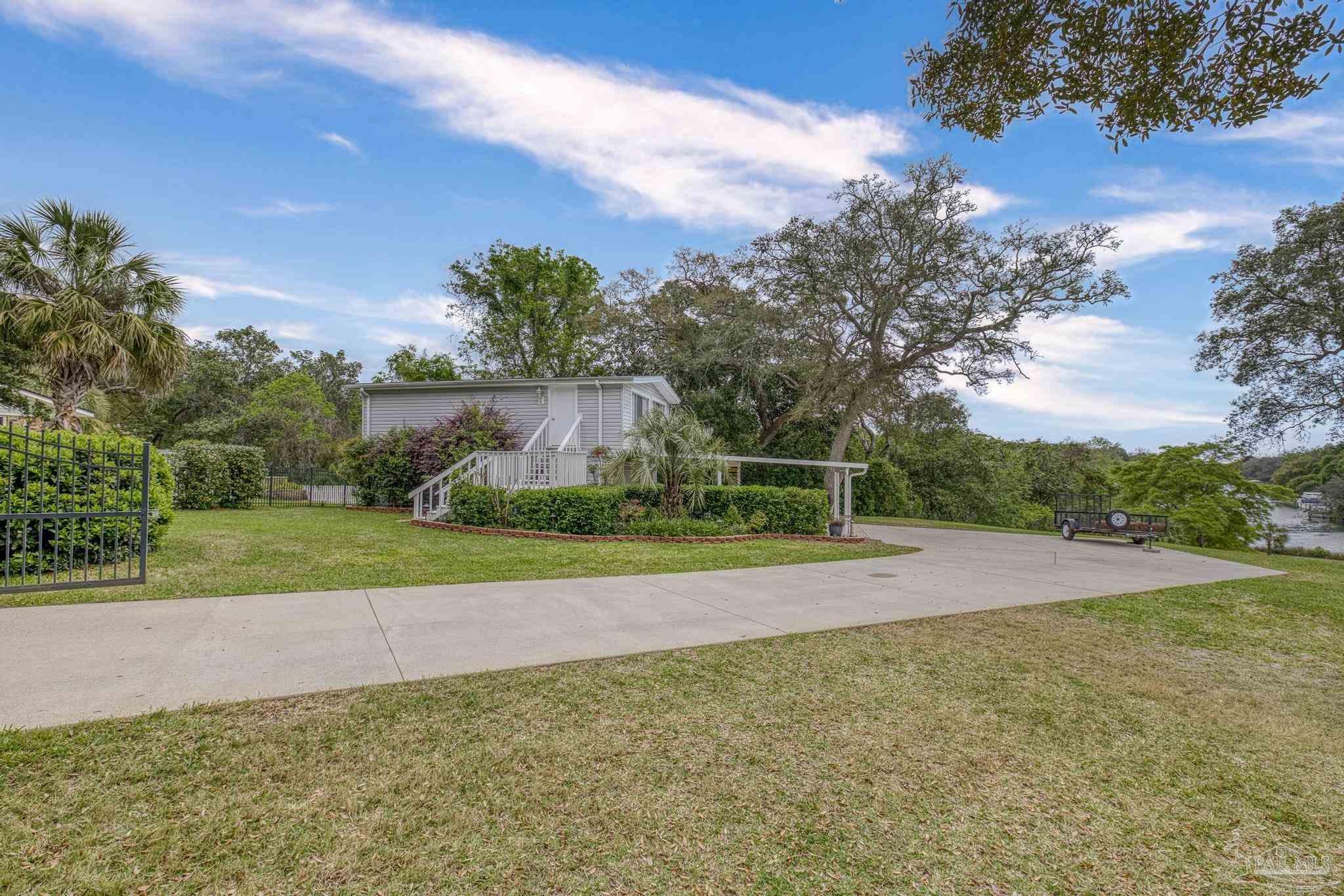 main property photo 45