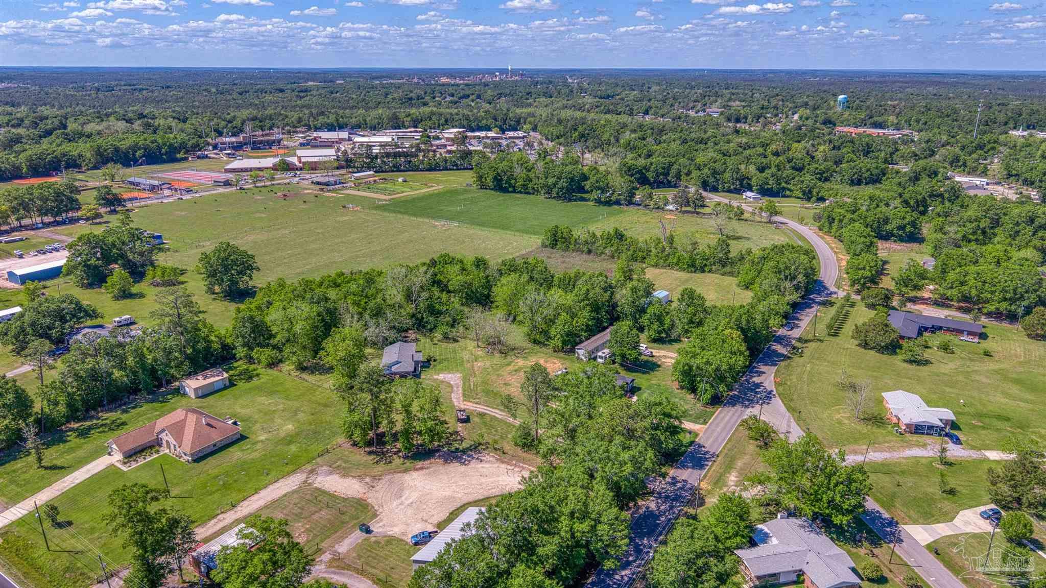 main property photo 45