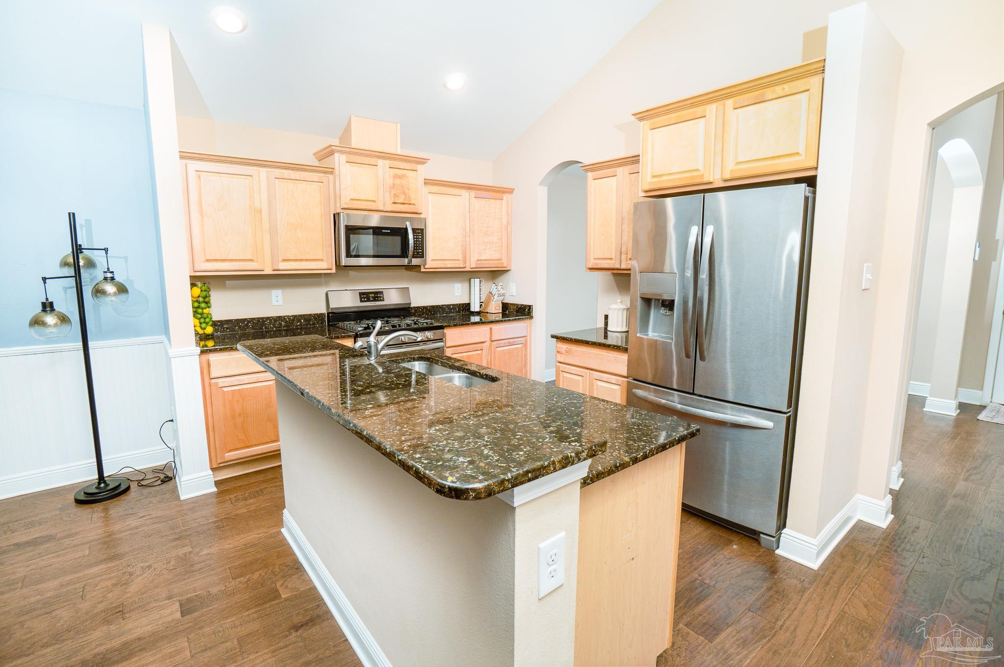 main property photo 17