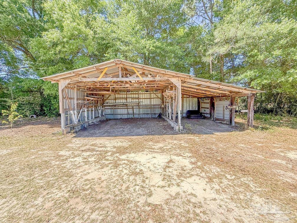 main property photo 28