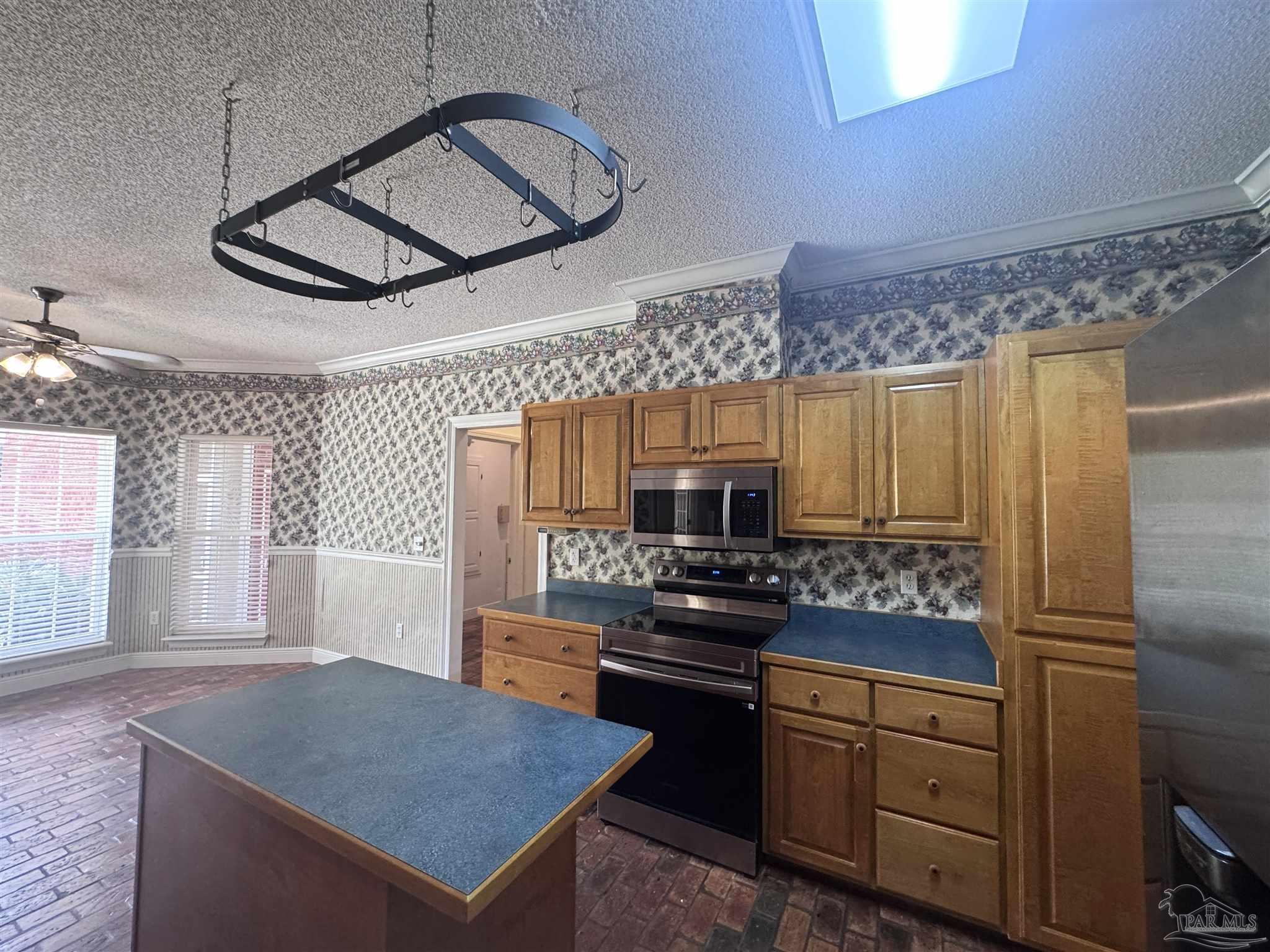 main property photo 44