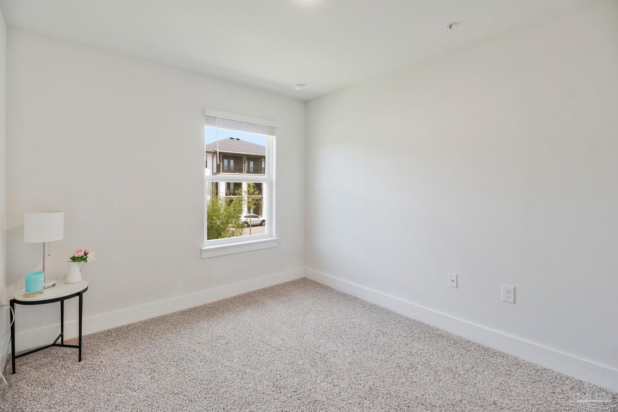 property viewer photo 32