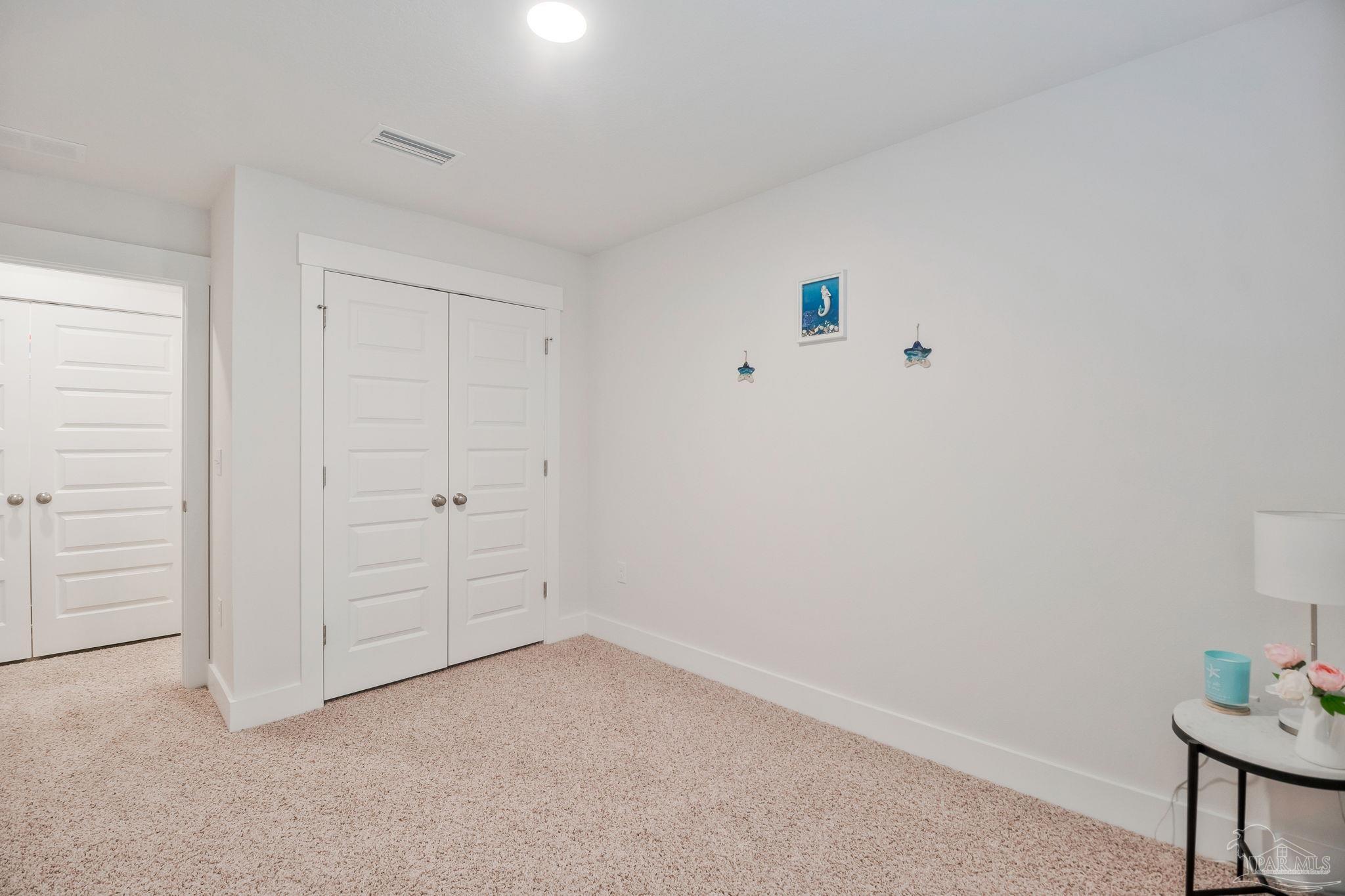 property viewer photo 33