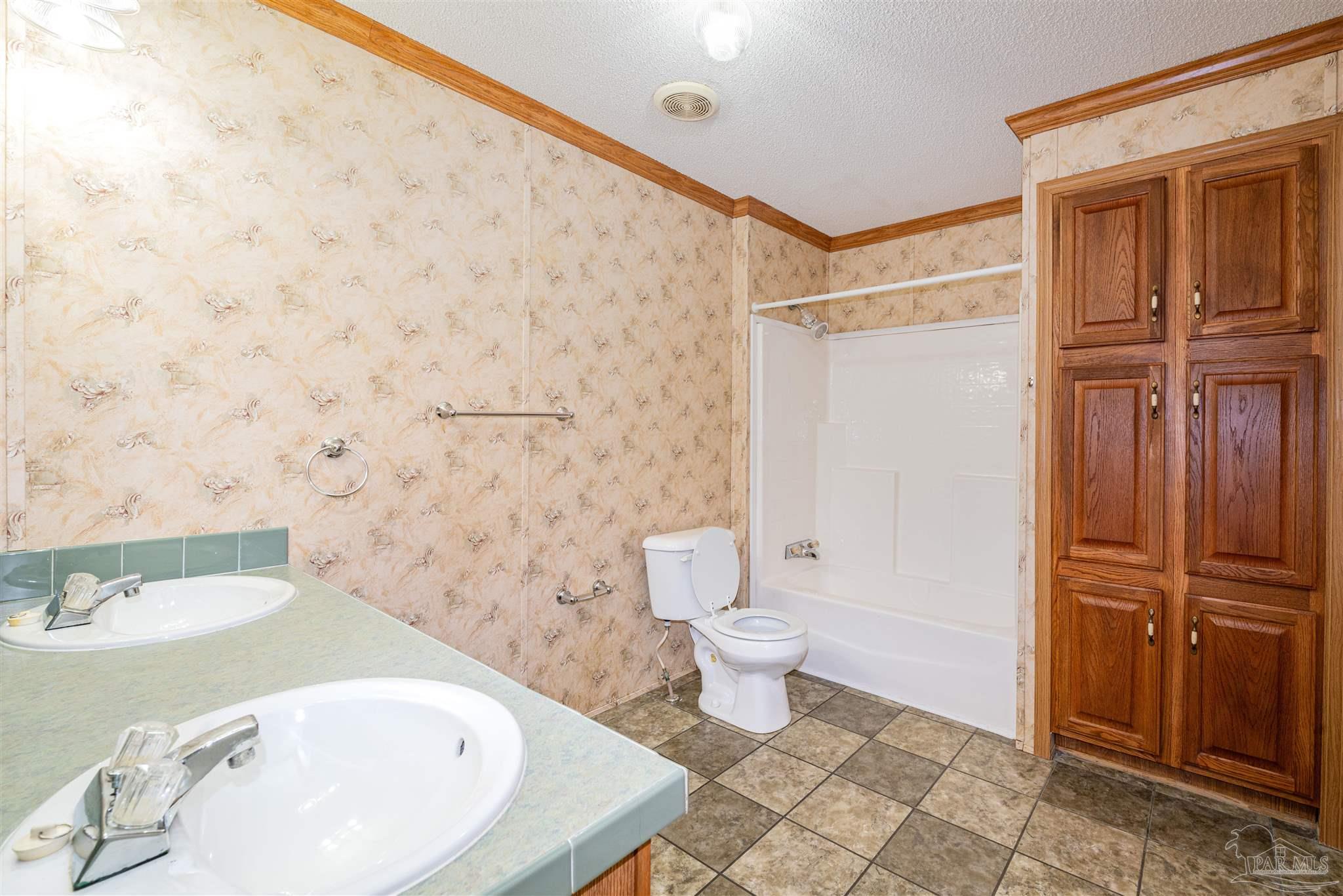 property viewer photo 16