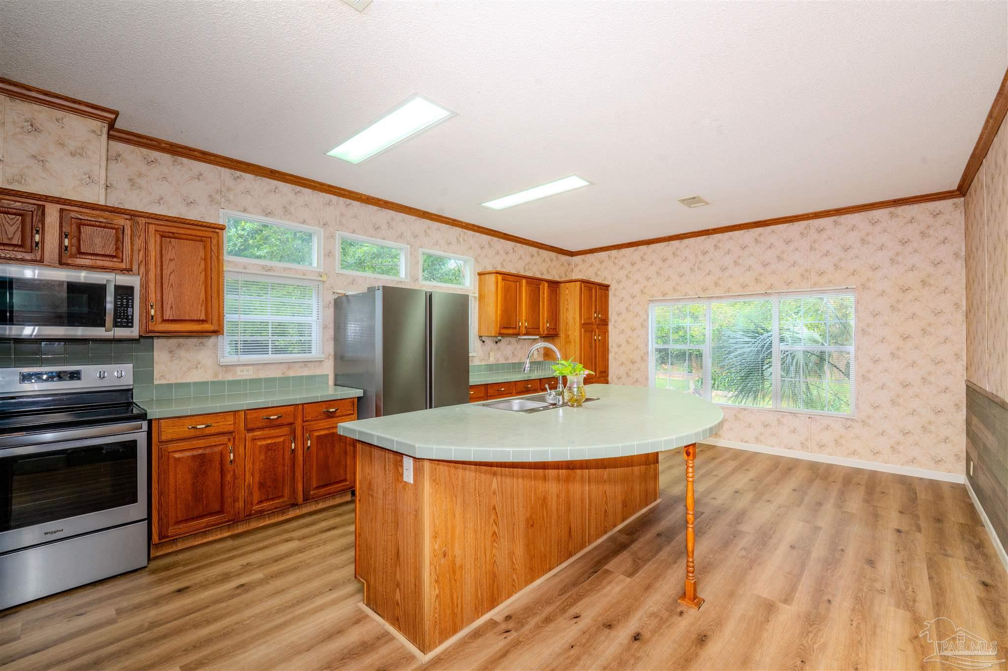 property viewer photo 9