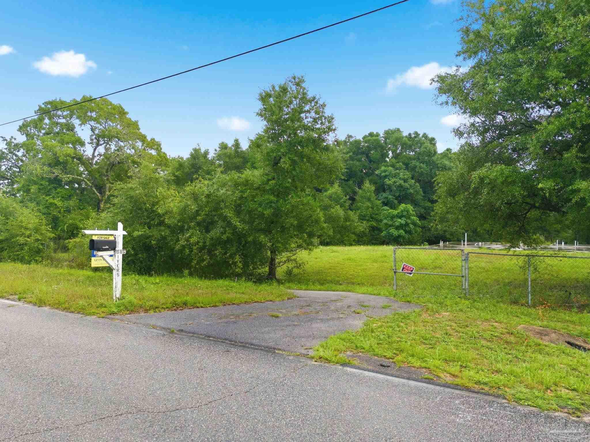 main property photo 17
