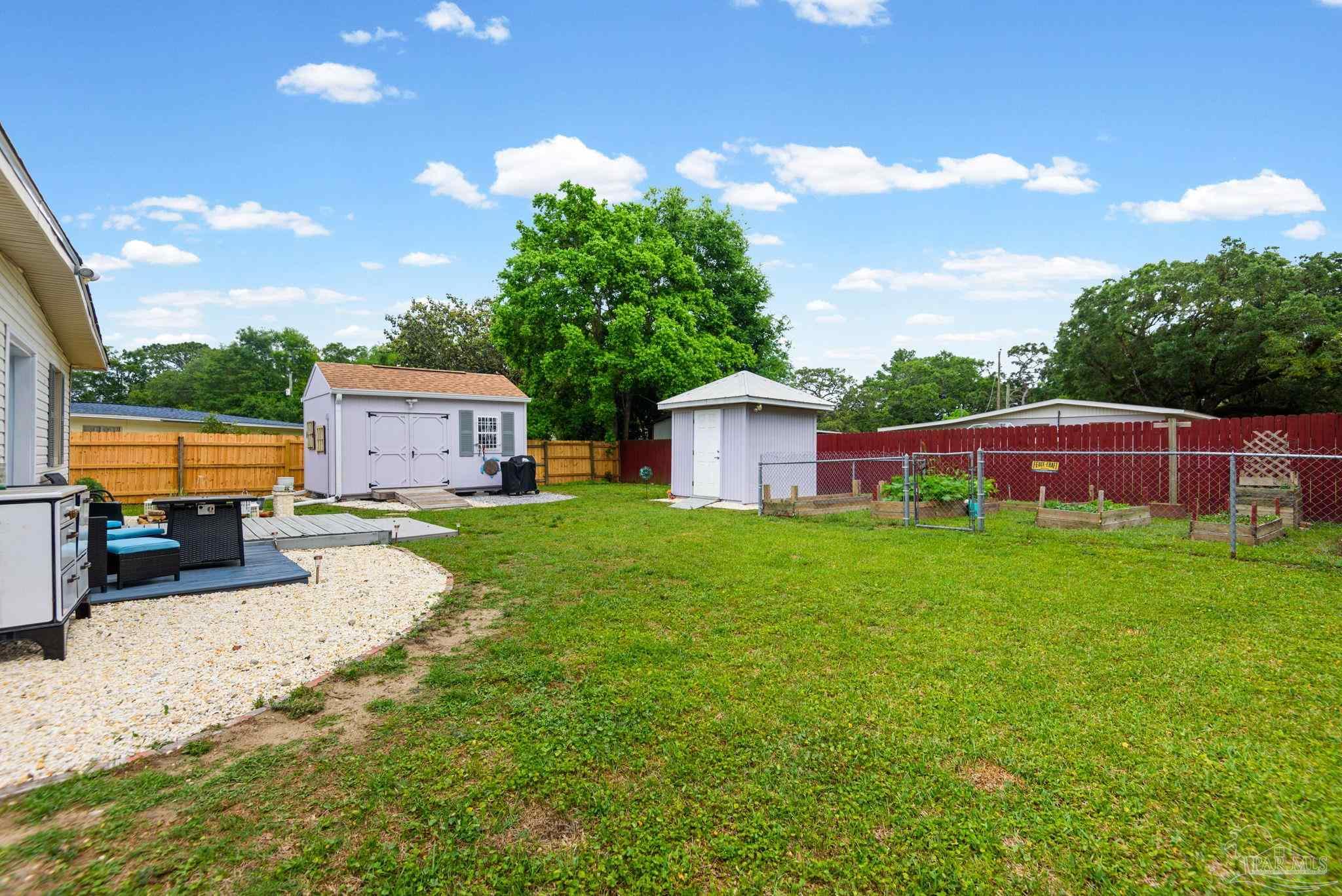main property photo 45