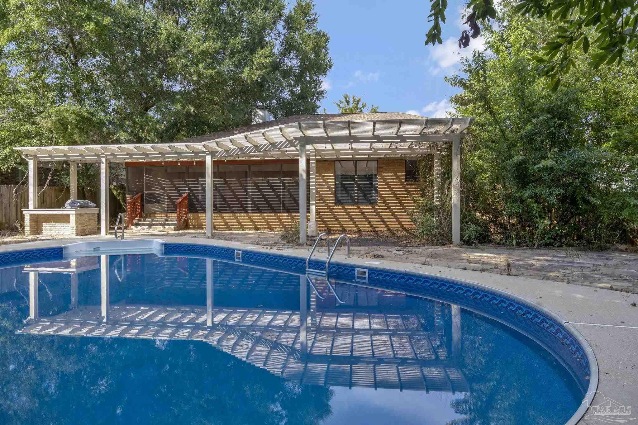 main property photo 67