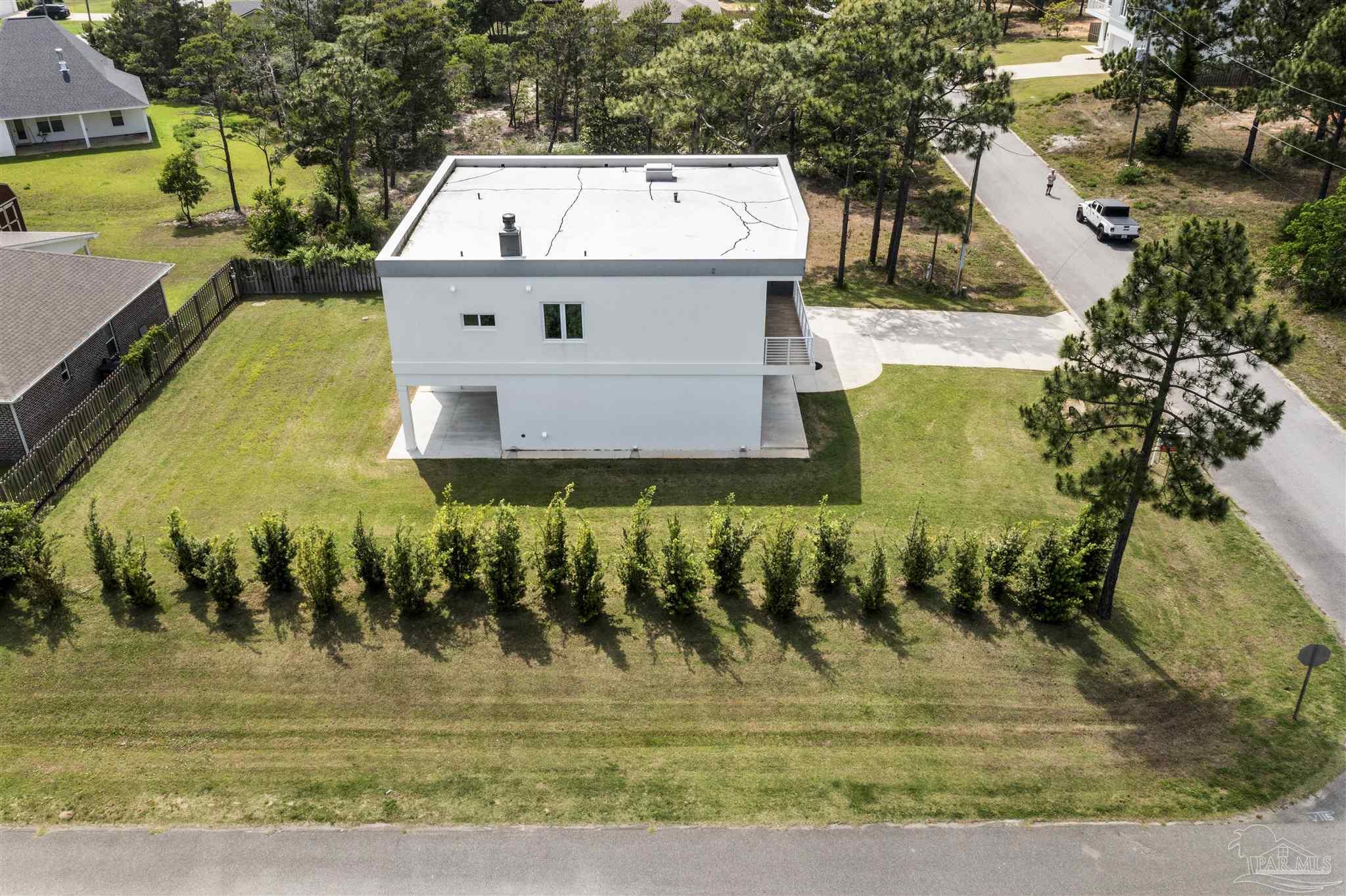 main property photo 43
