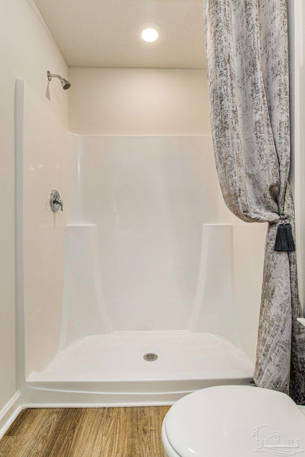 property viewer photo 16