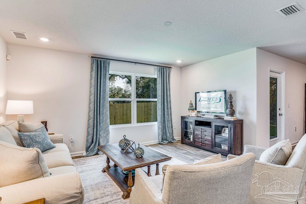 property viewer photo 26