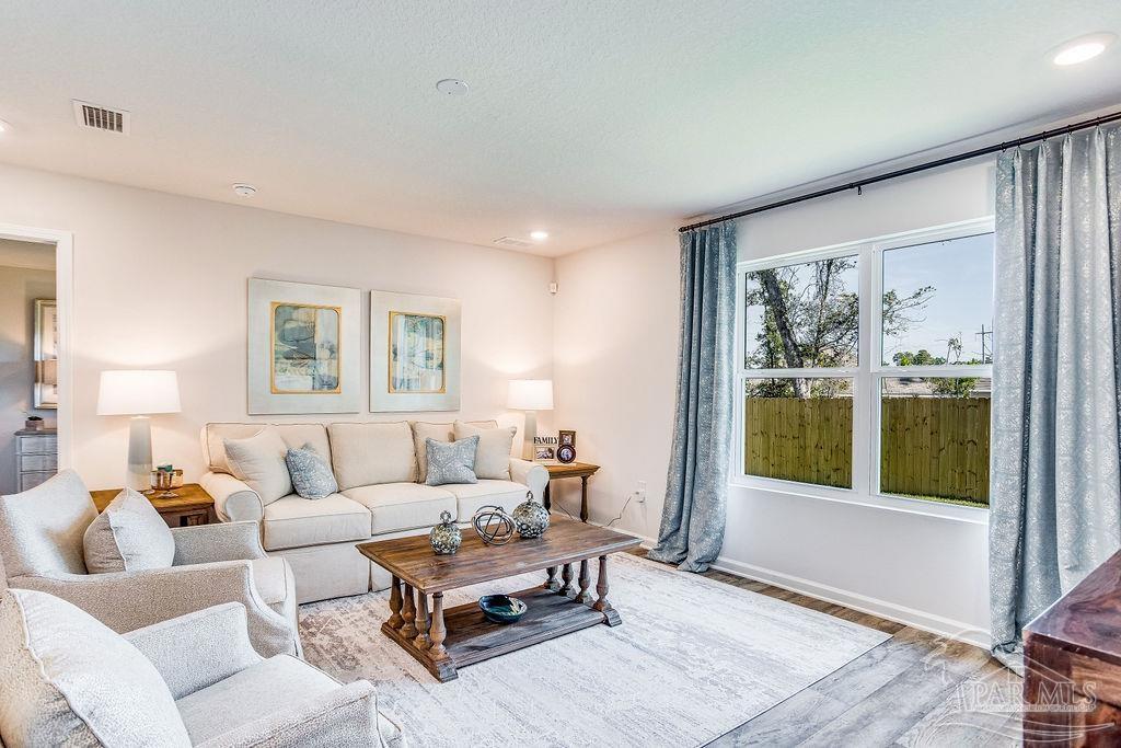 property viewer photo 27
