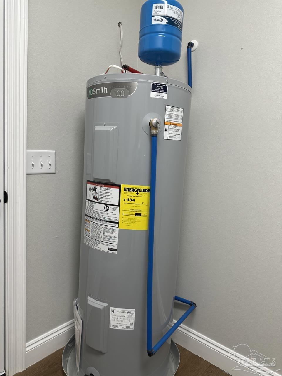 main property photo 28