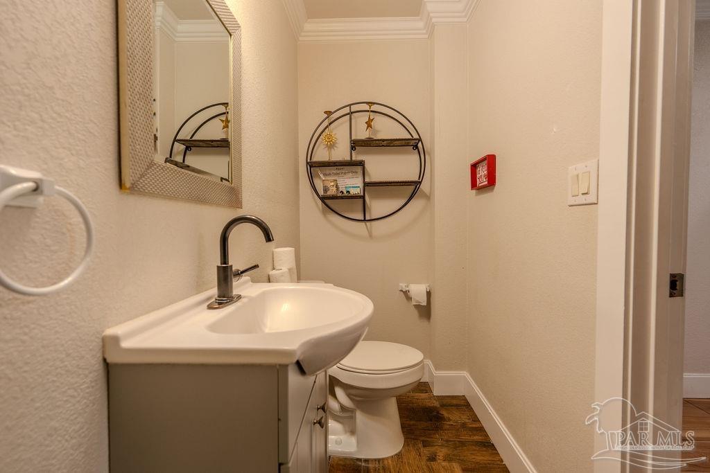 main property photo 45