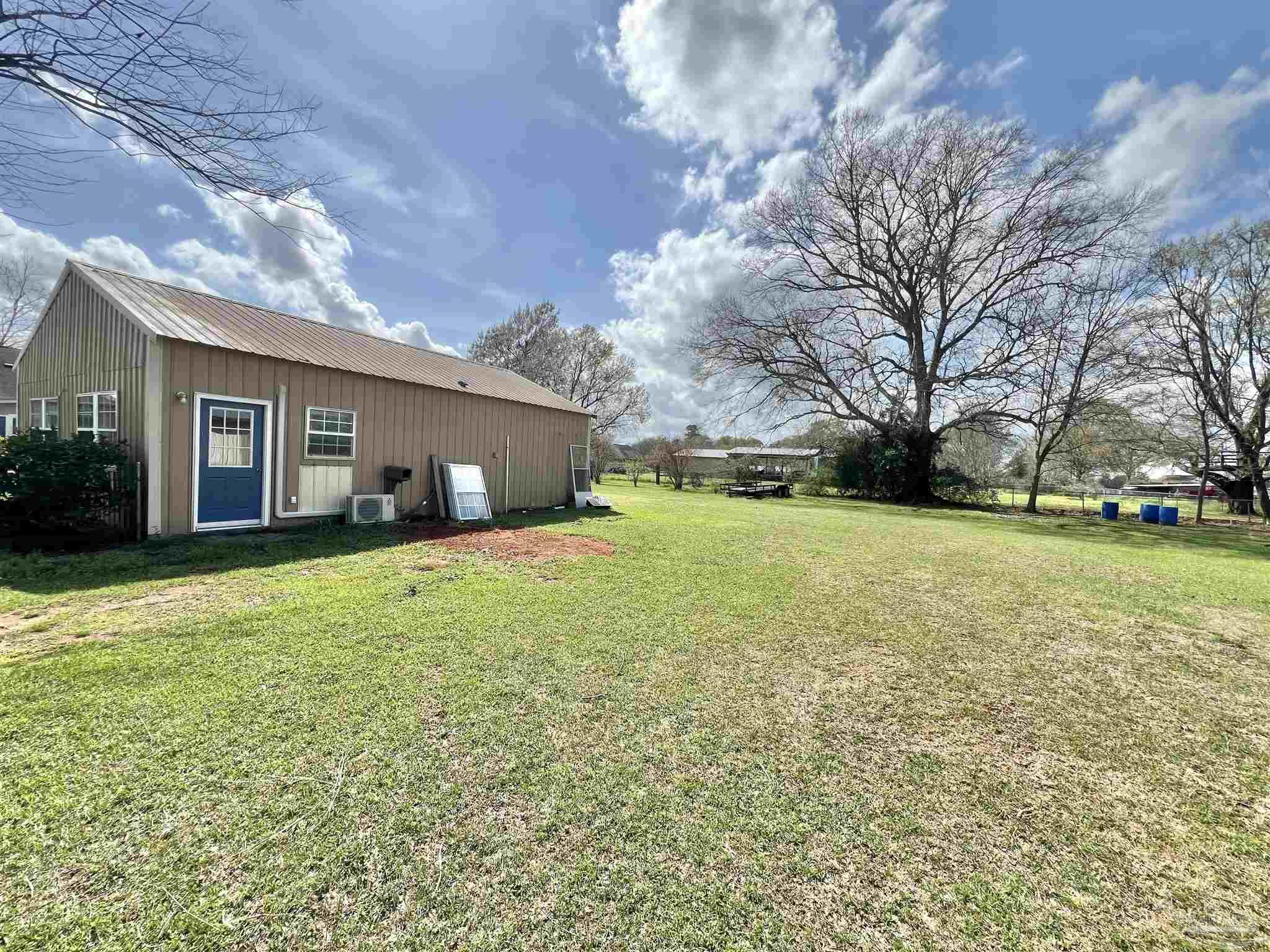 main property photo 41
